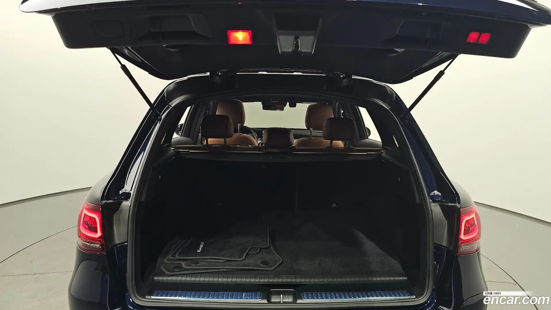 GLC-Class Mercedes-Benz 2022.9-OPTION-024