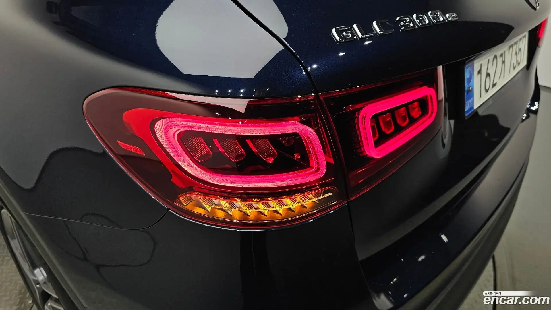 GLC-Class Mercedes-Benz 2022.9-OUTER-033