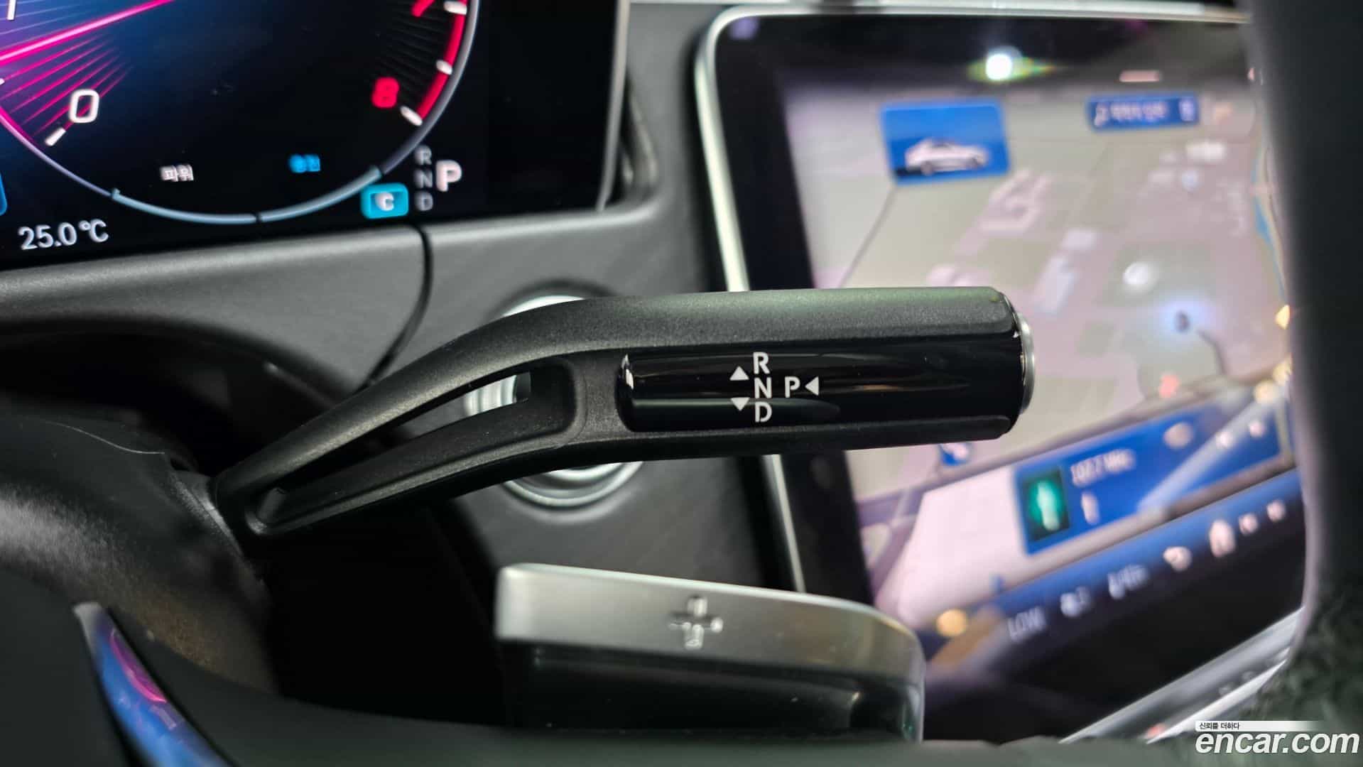 E-Class Mercedes-Benz 2024.8-INNER-009