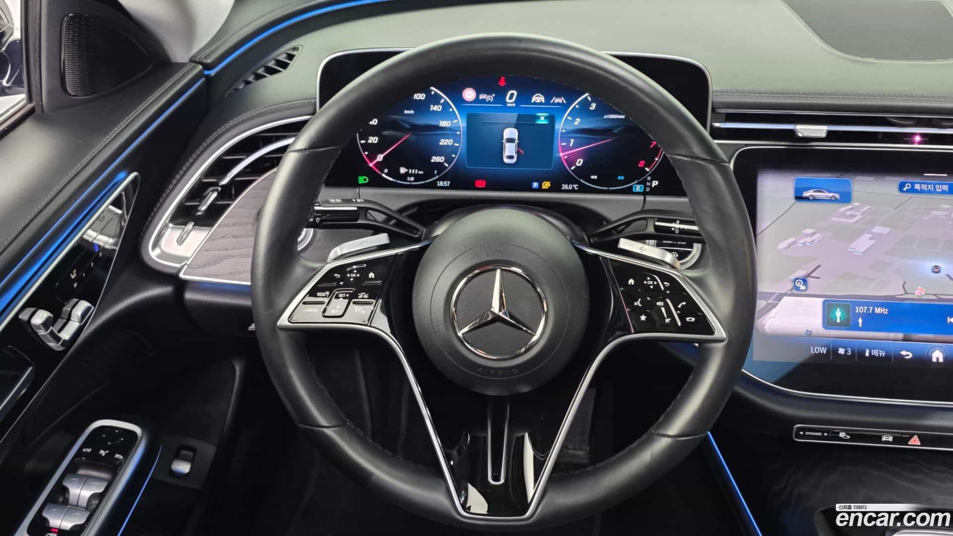 E-Class Mercedes-Benz 2024.8-OPTION-017