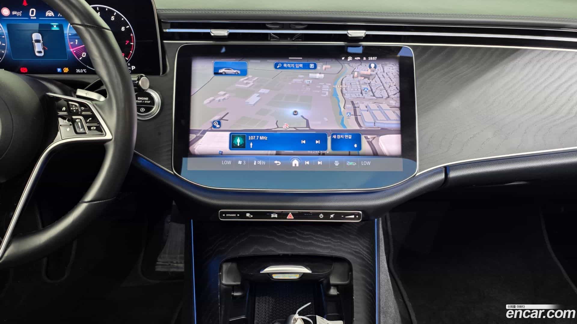 E-Class Mercedes-Benz 2024.8-OPTION-018