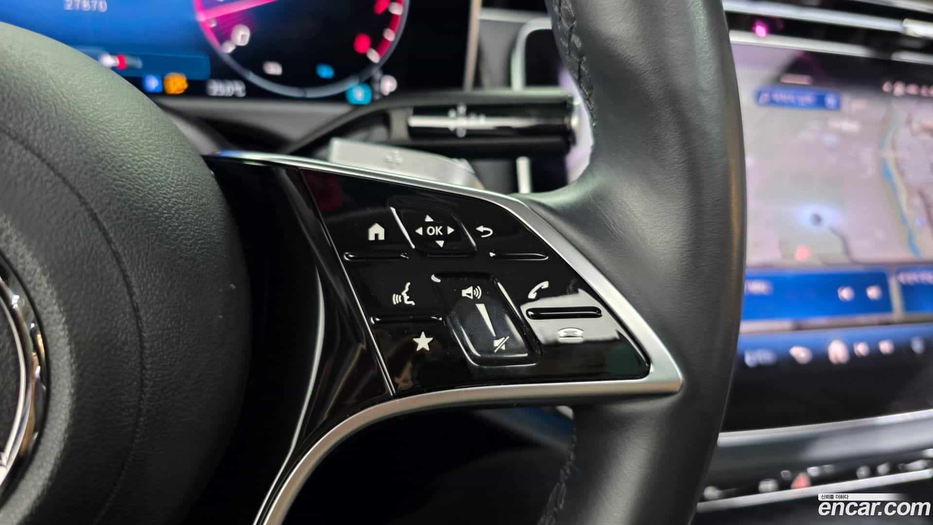 E-Class Mercedes-Benz 2024.8-OPTION-041