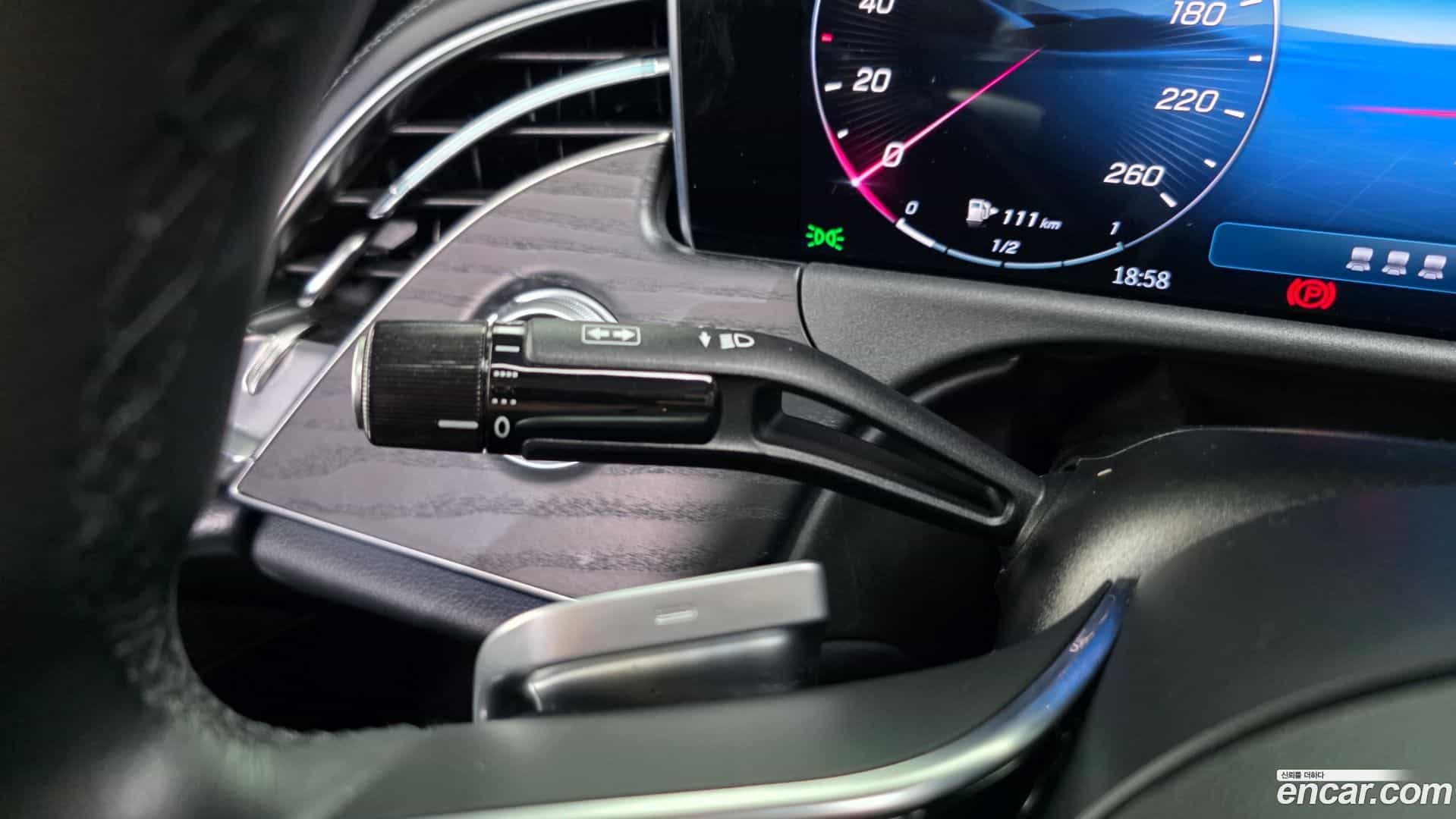 E-Class Mercedes-Benz 2024.8-OPTION-047