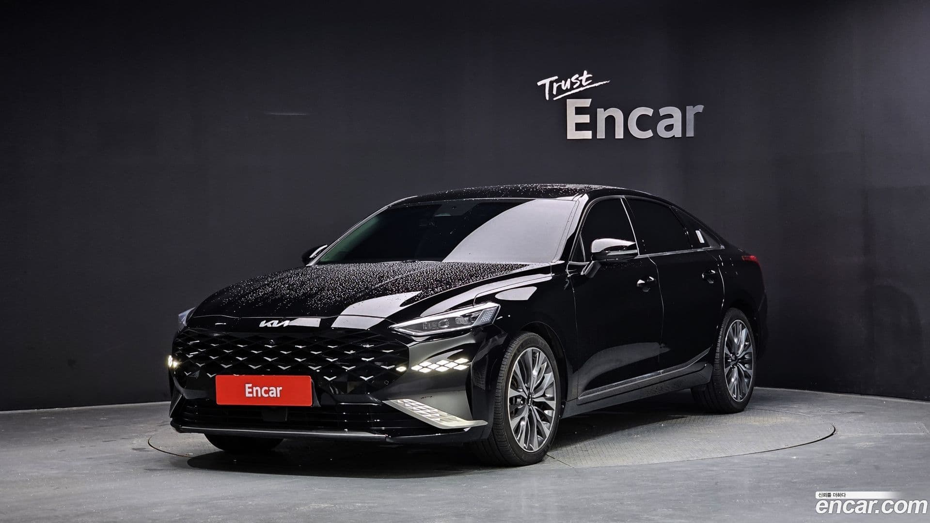 Main__Slider__Photo:K8 Kia 2021.9-0