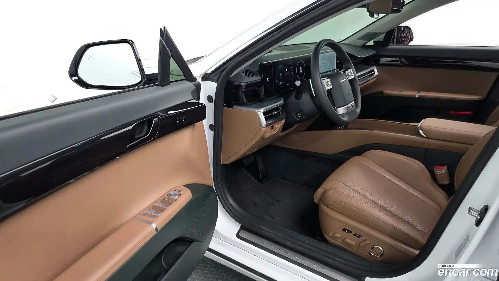 Grandeur Hyundai 2023.5-INNER-010