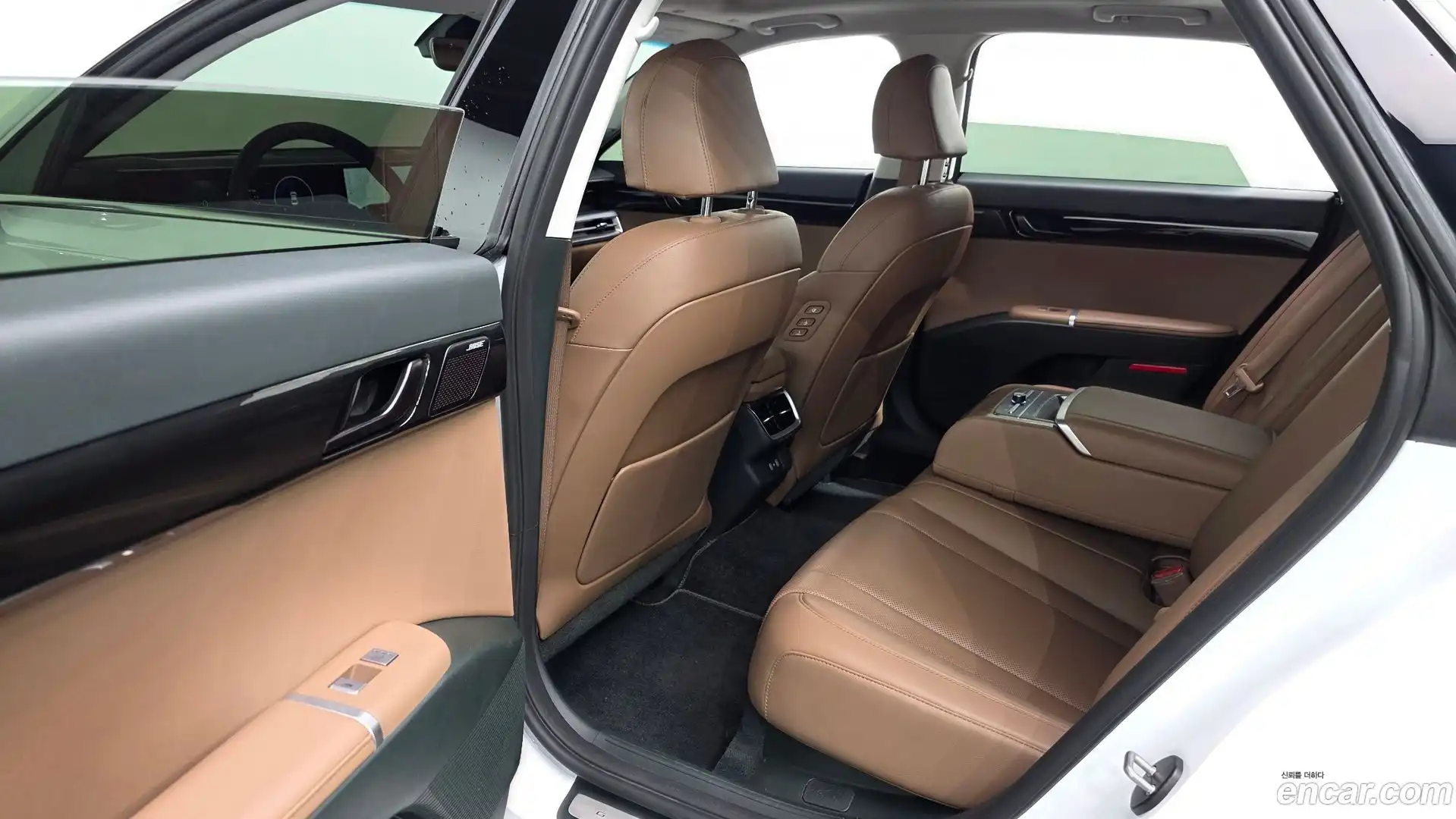 Grandeur Hyundai 2023.5-OPTION-016