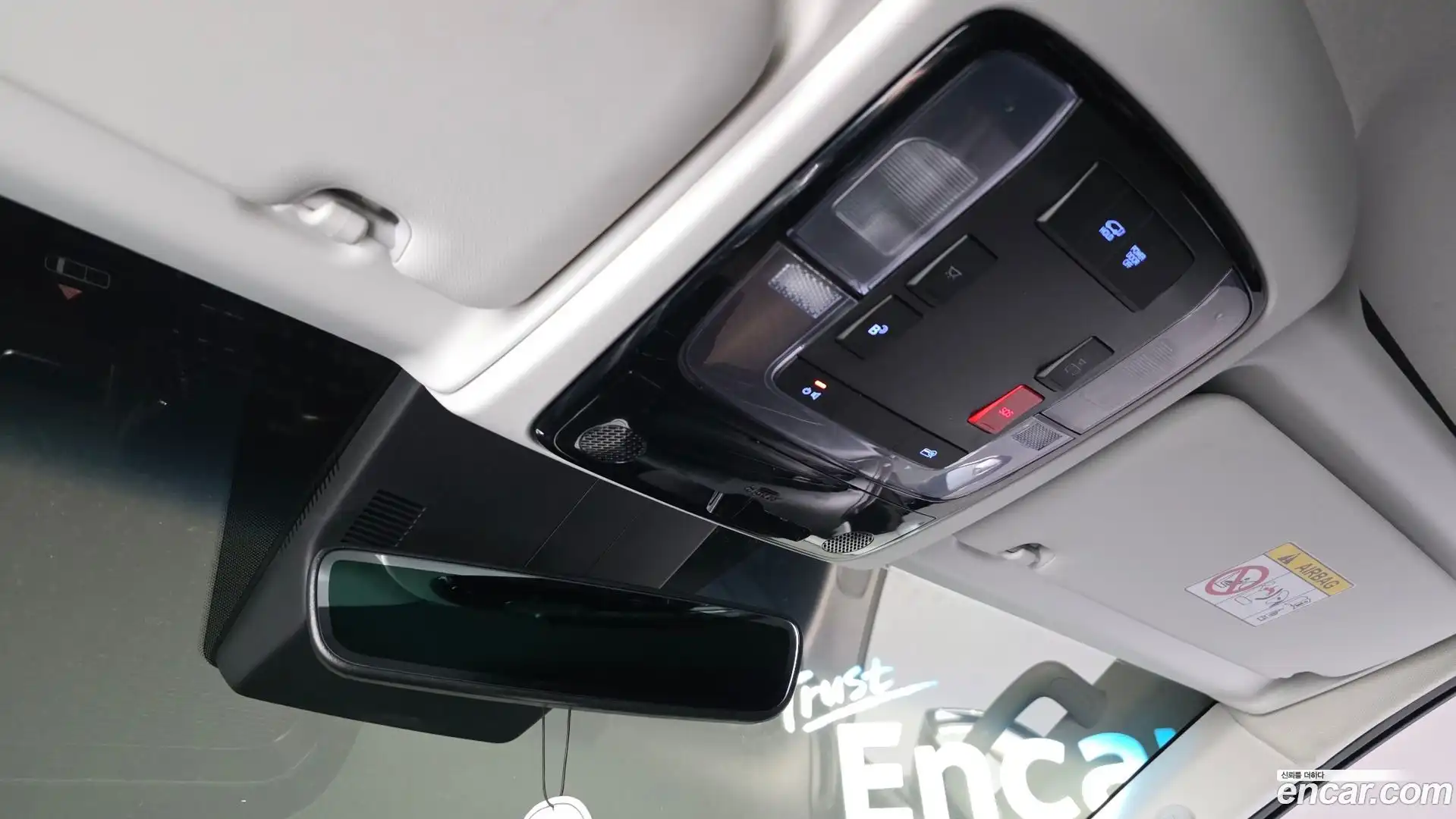 Staria Hyundai 2024.9-OPTION-041
