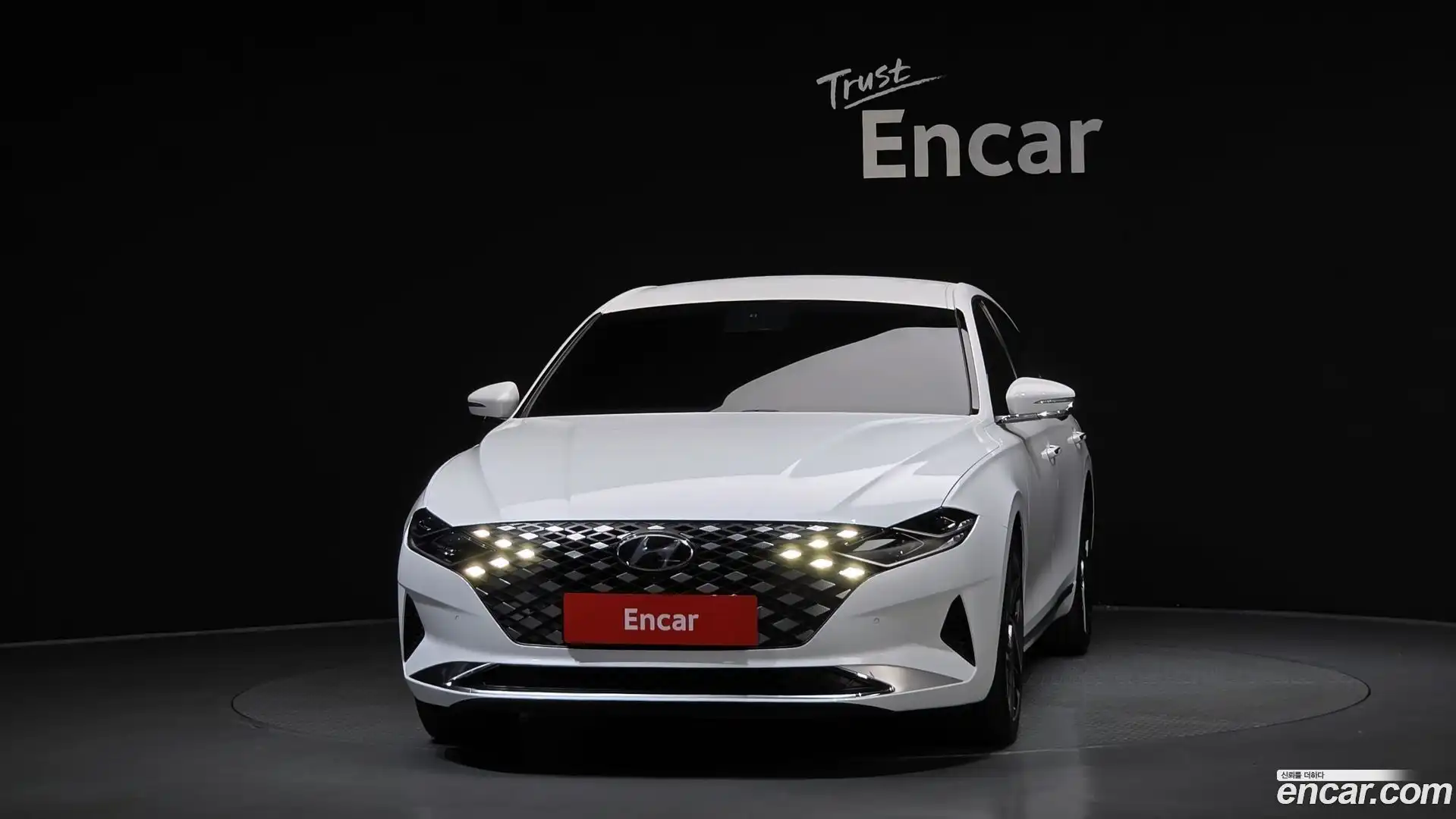 Grandeur Hyundai 2020.1-OUTER-003