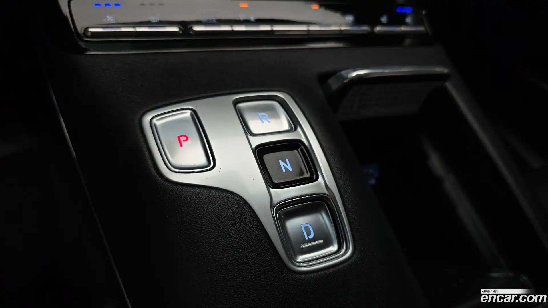 Grandeur Hyundai 2020.1-INNER-009