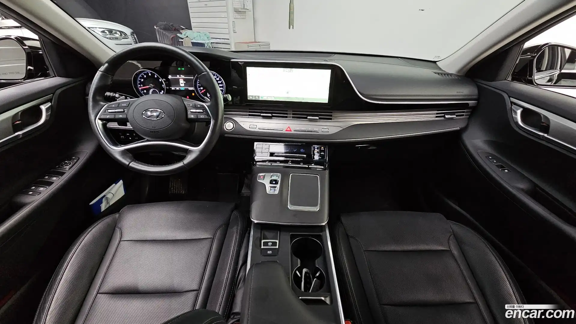 Grandeur Hyundai 2020.3-INNER-007