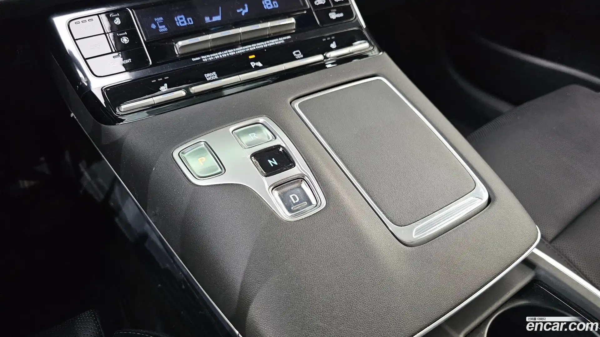 Grandeur Hyundai 2020.3-INNER-009