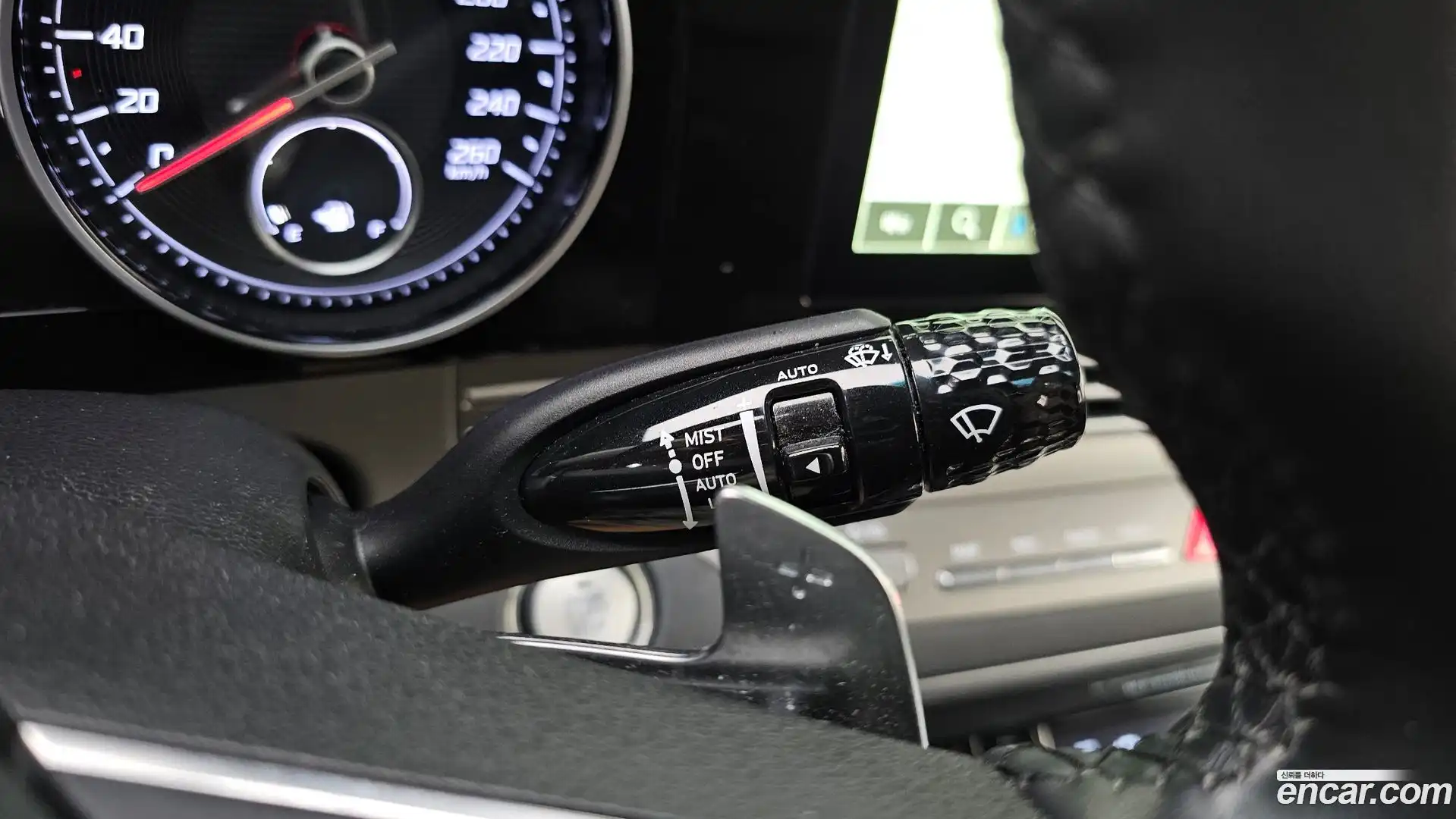 Grandeur Hyundai 2020.3-OPTION-042