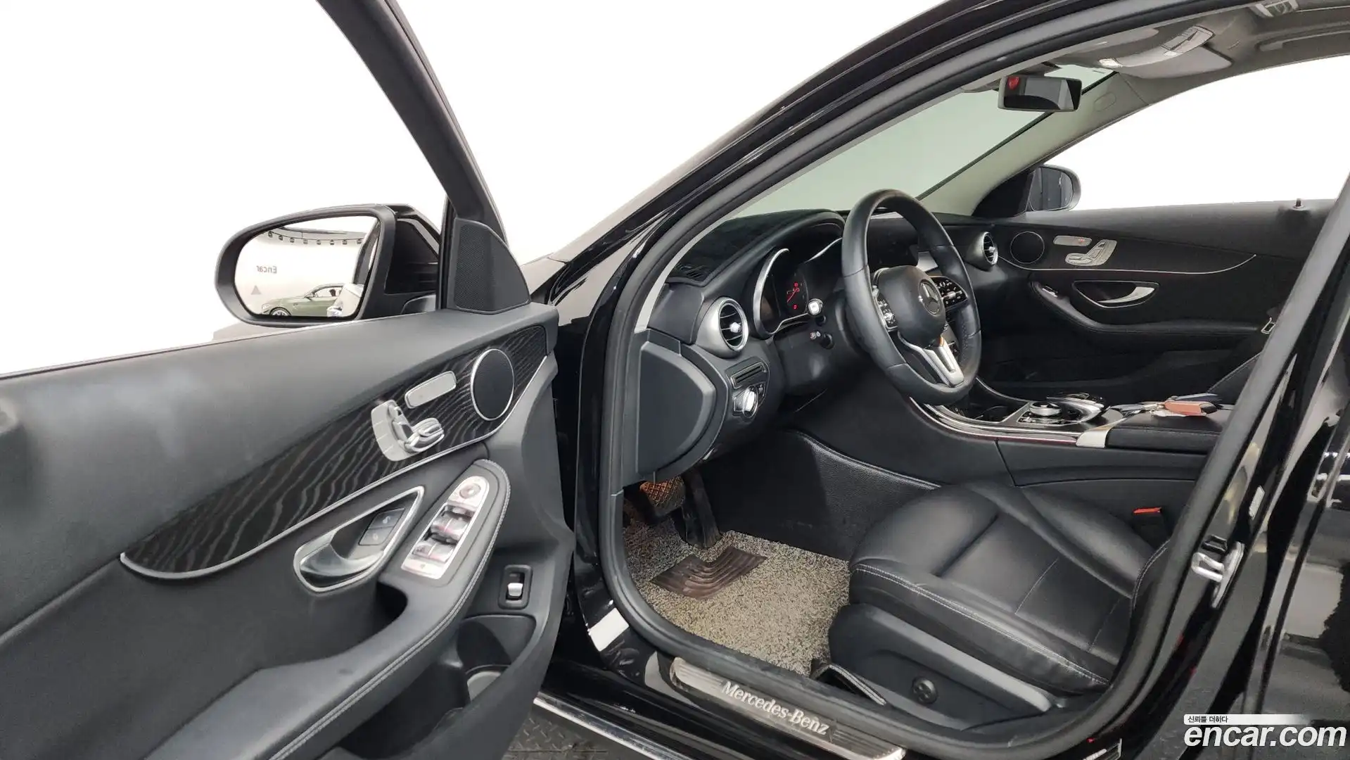 C-Class Mercedes-Benz 2019.6-INNER-010