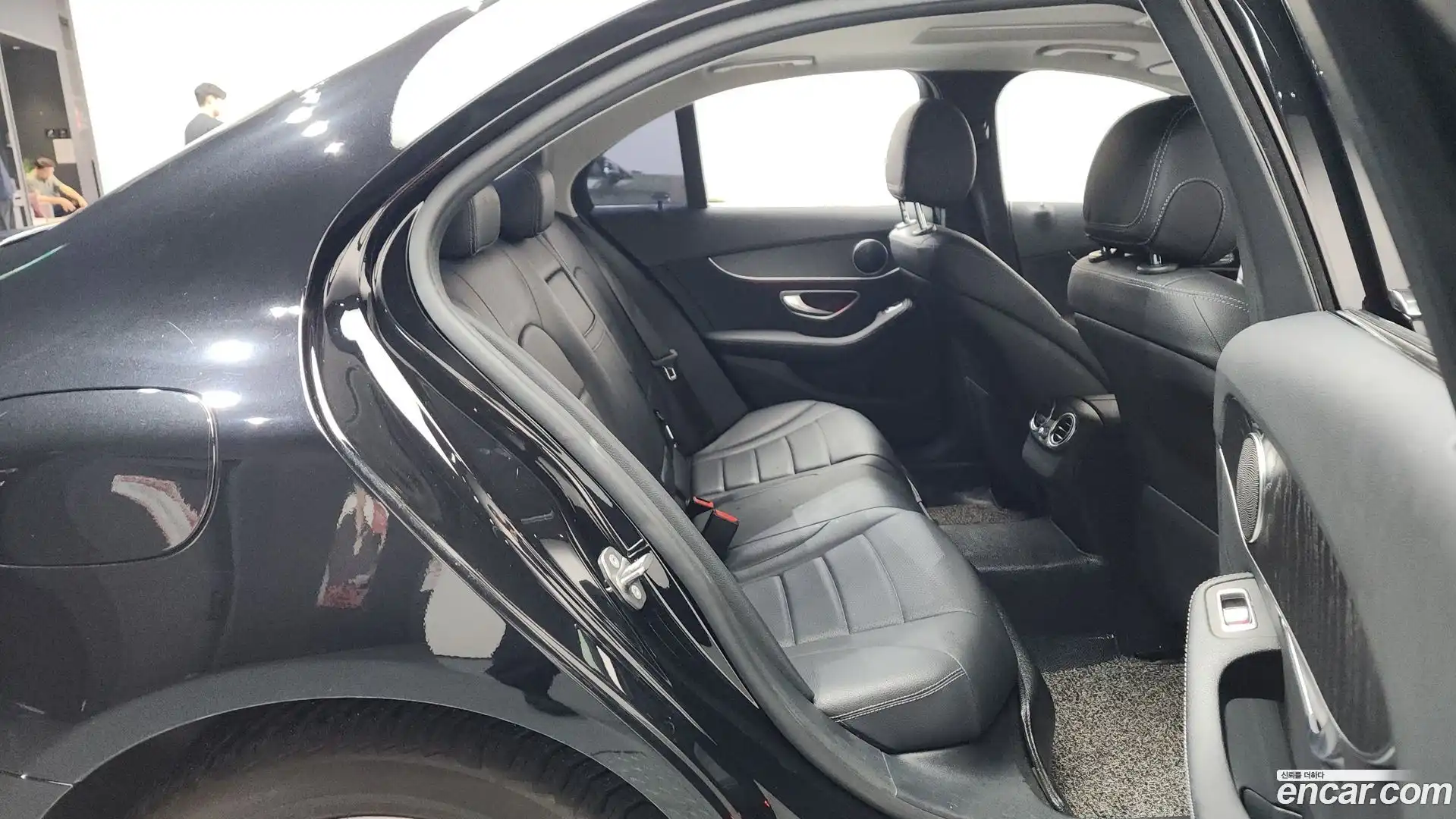C-Class Mercedes-Benz 2019.6-OPTION-015