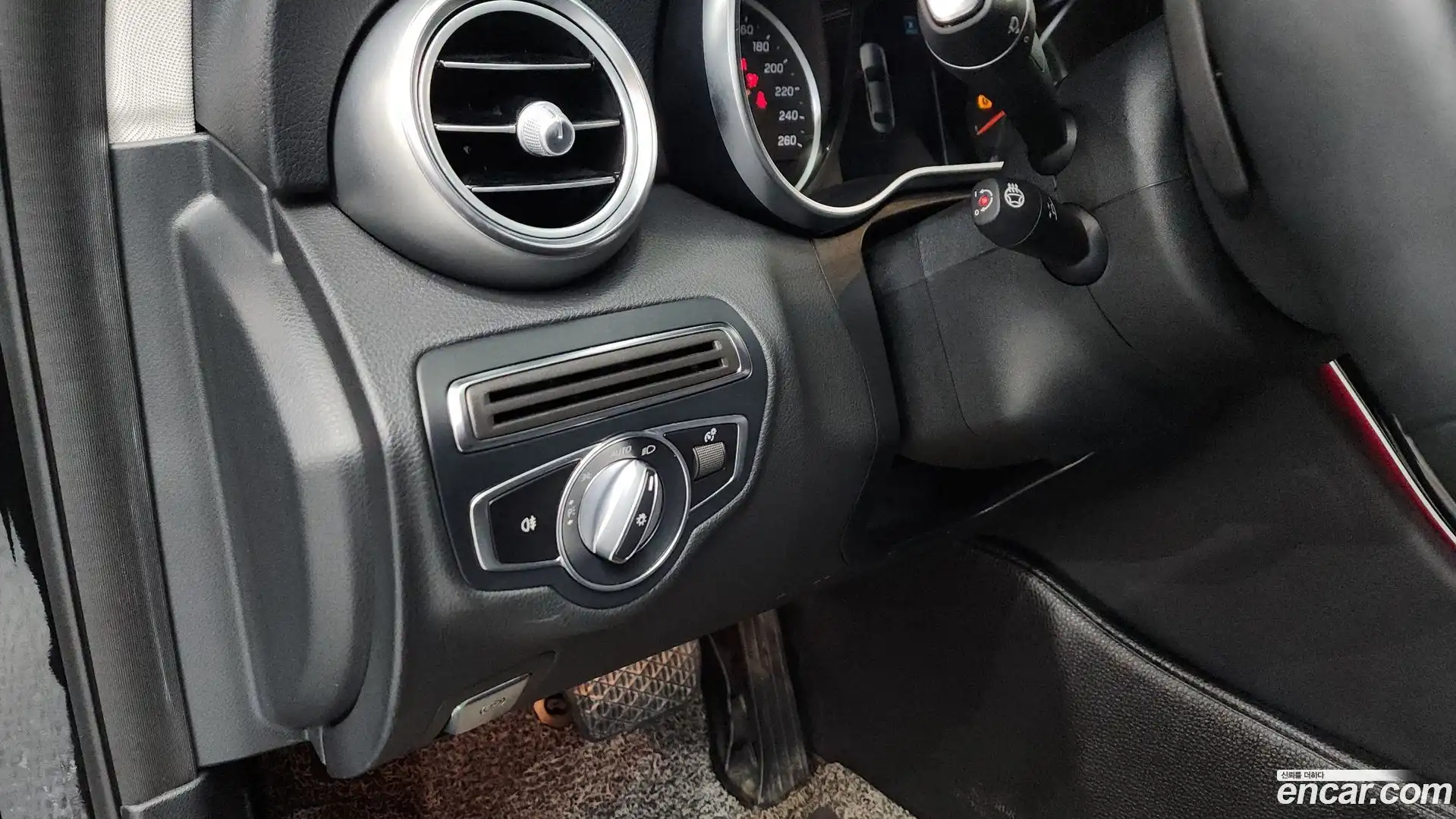 C-Class Mercedes-Benz 2019.6-OPTION-016