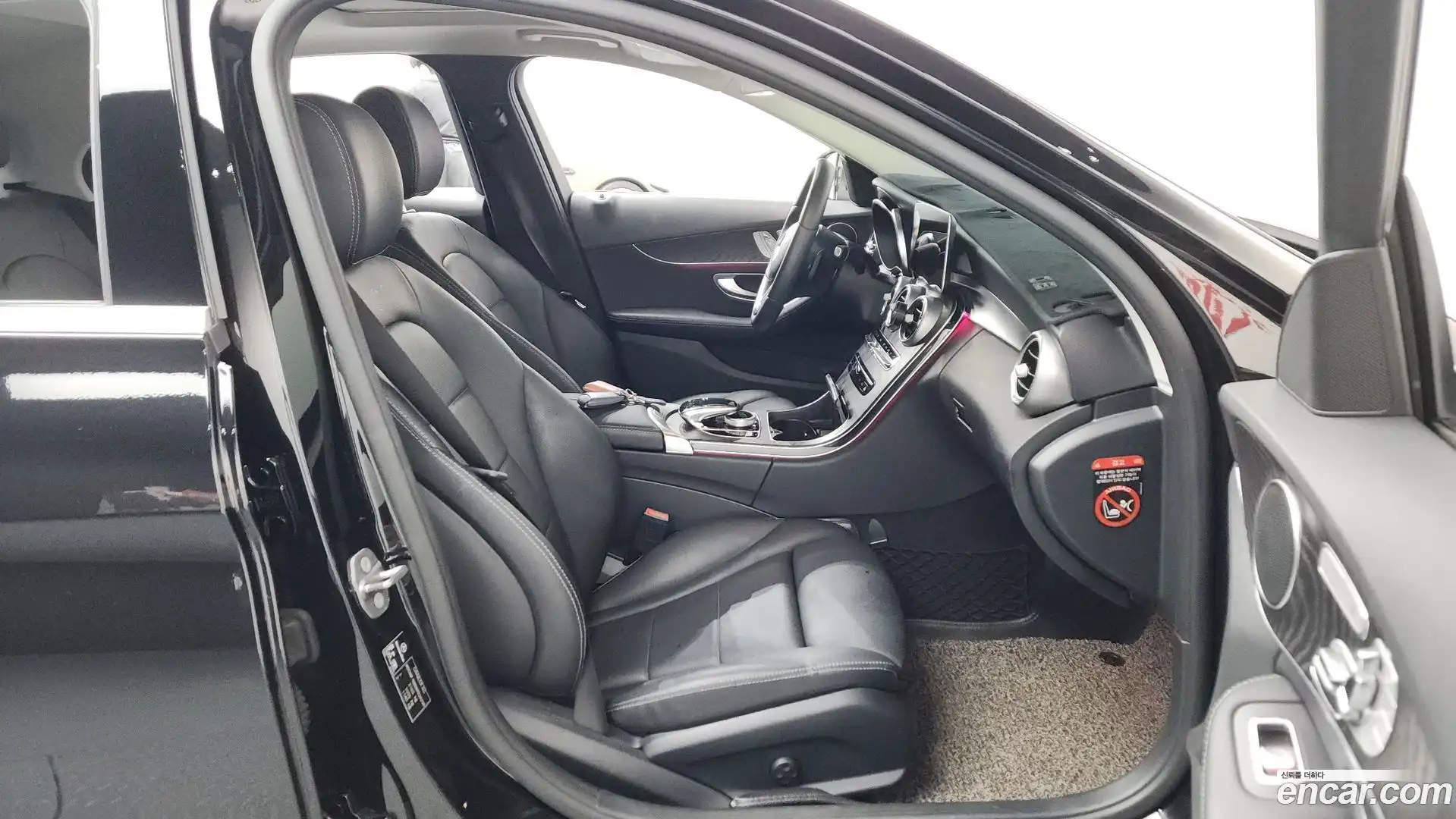 C-Class Mercedes-Benz 2019.6-INNER-036