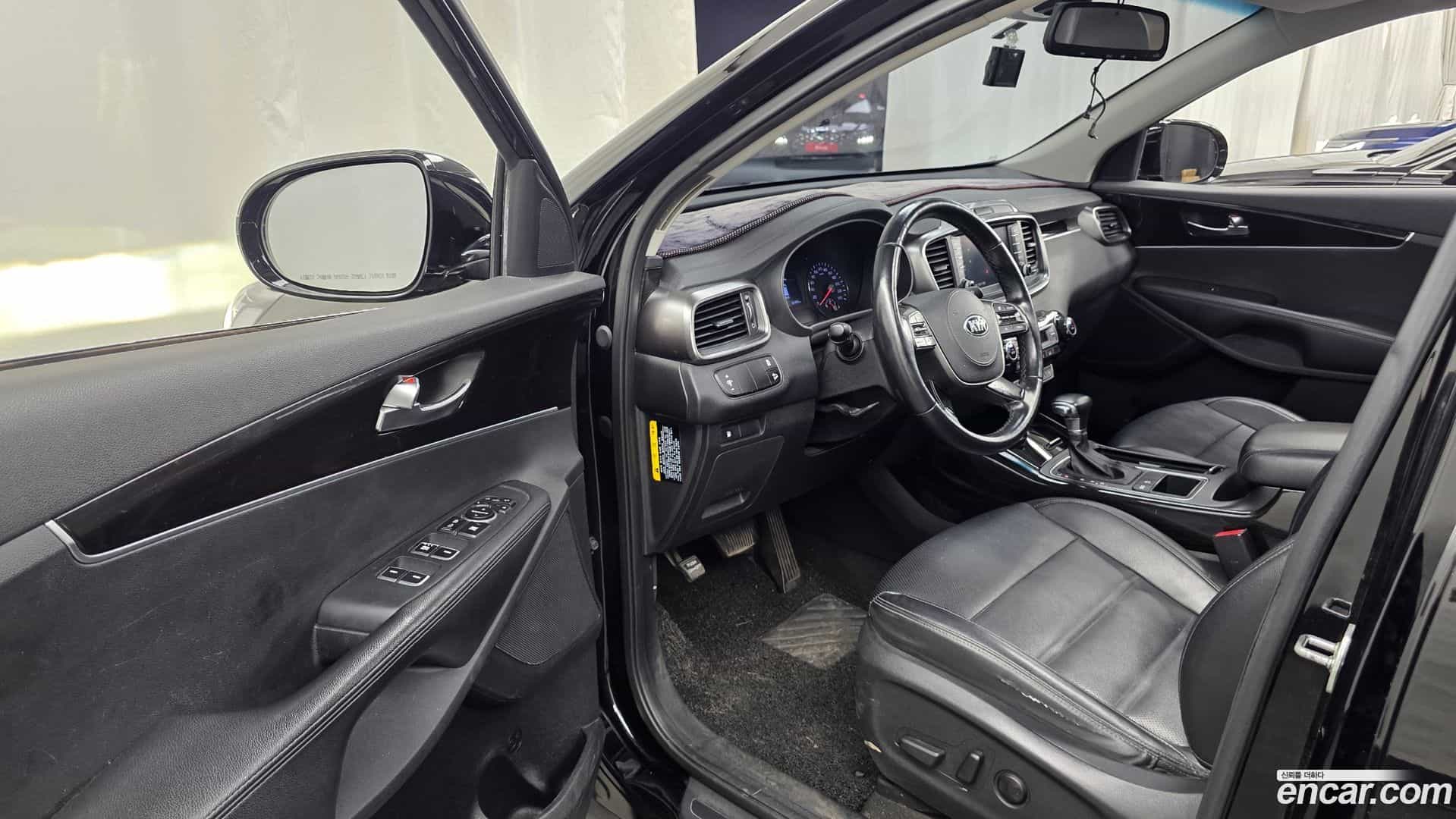 Sorento Kia 2019.0-INNER-010