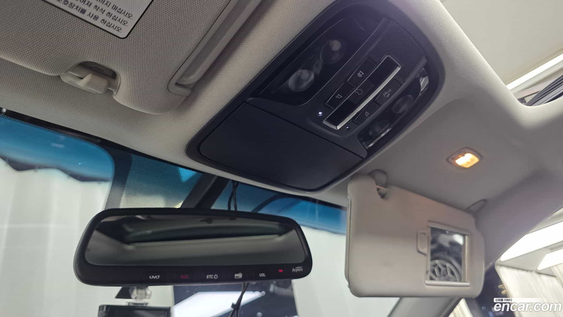 Sorento Kia 2019.0-OPTION-021