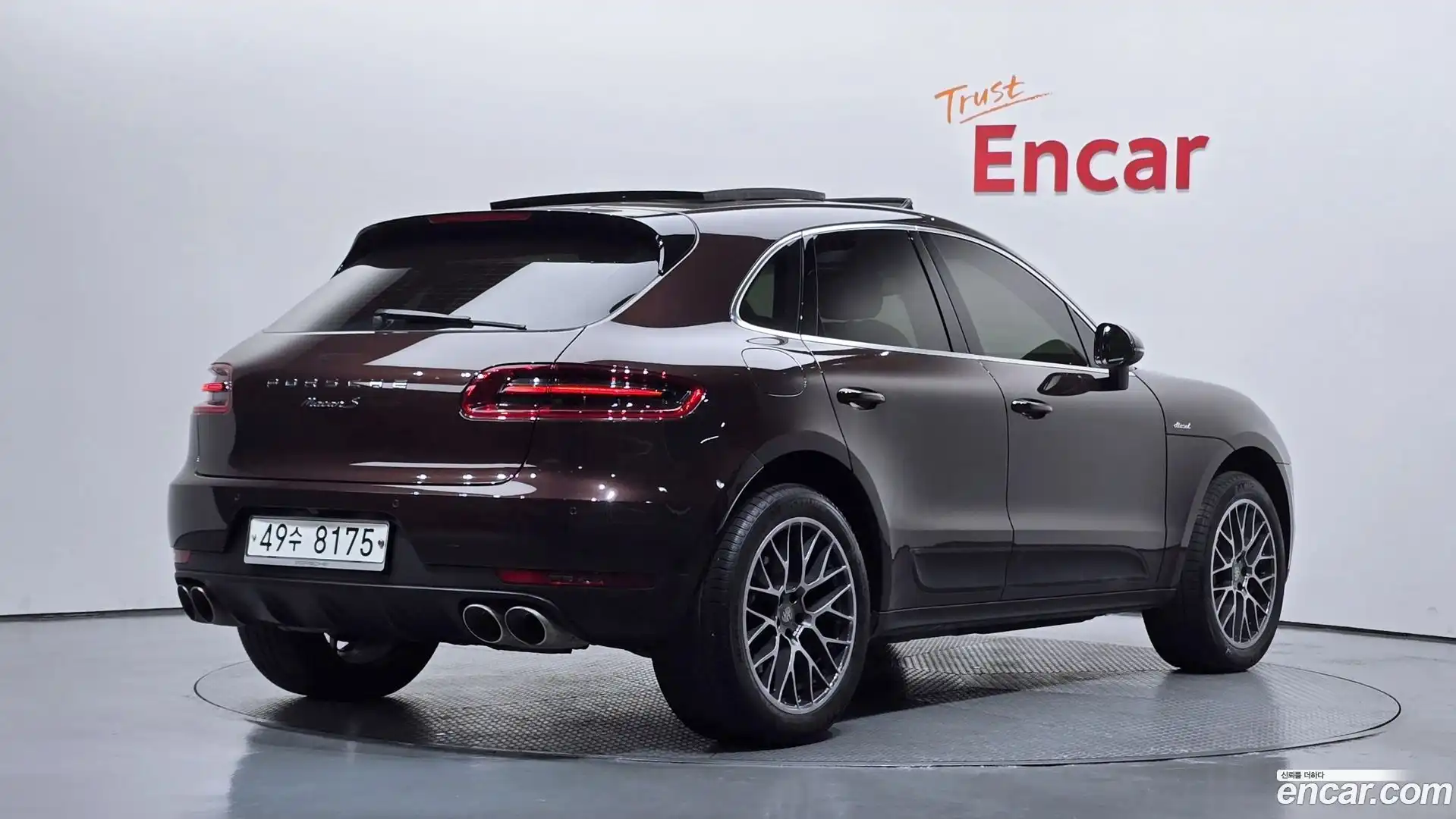 Macan Porsche 2014.10-OUTER-002