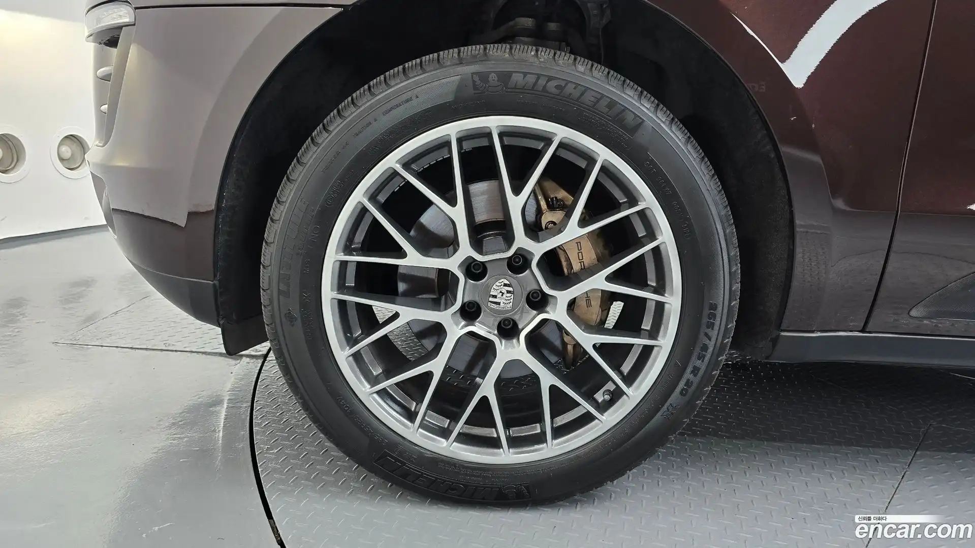 Macan Porsche 2014.10-OUTER-005