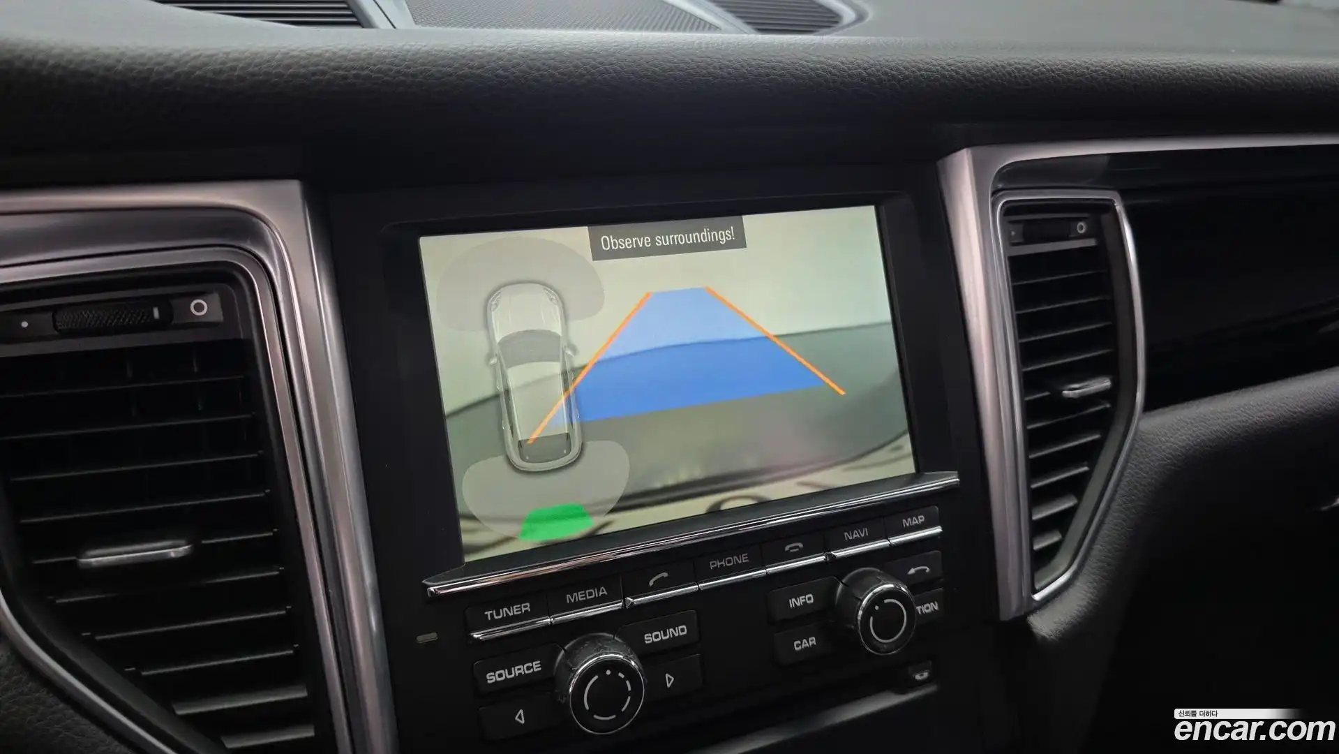 Macan Porsche 2014.10-OPTION-019