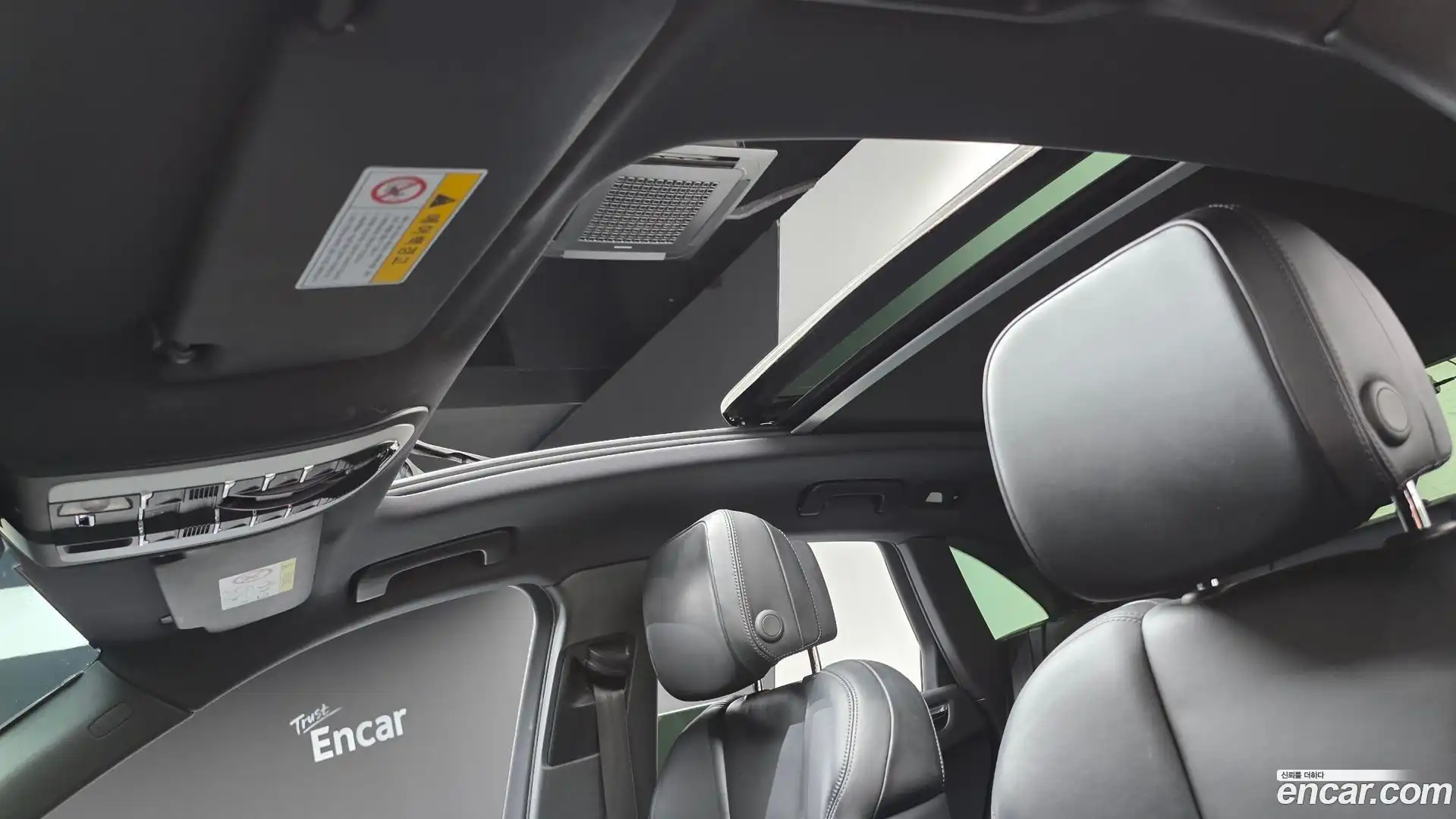 Macan Porsche 2014.10-OPTION-023