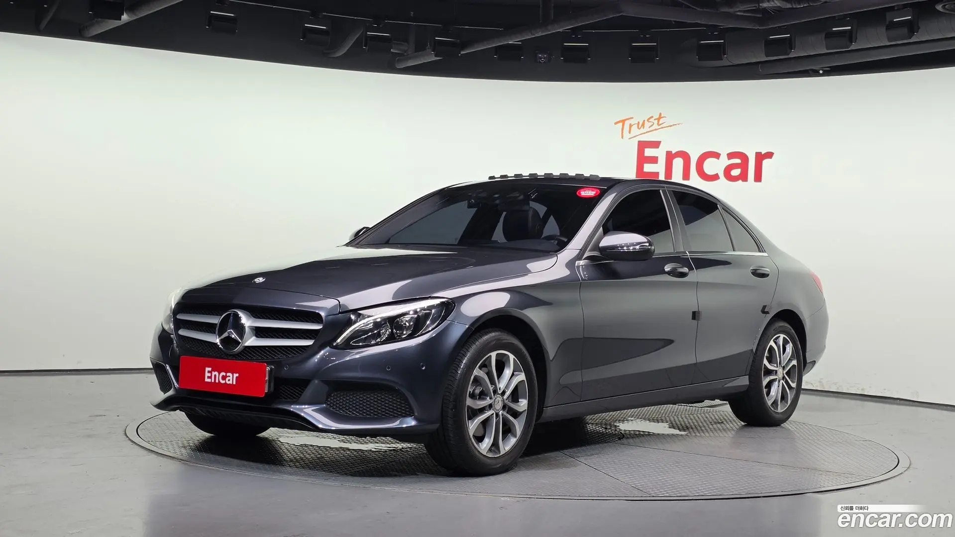 Main__Slider__Photo:C-Class Mercedes-Benz 2015.8-0