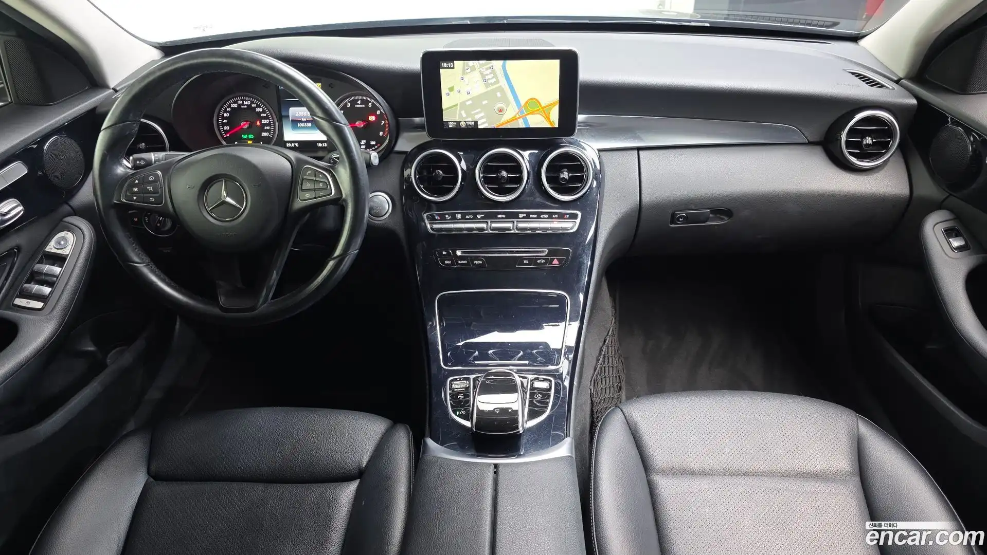 C-Class Mercedes-Benz 2015.8-INNER-007