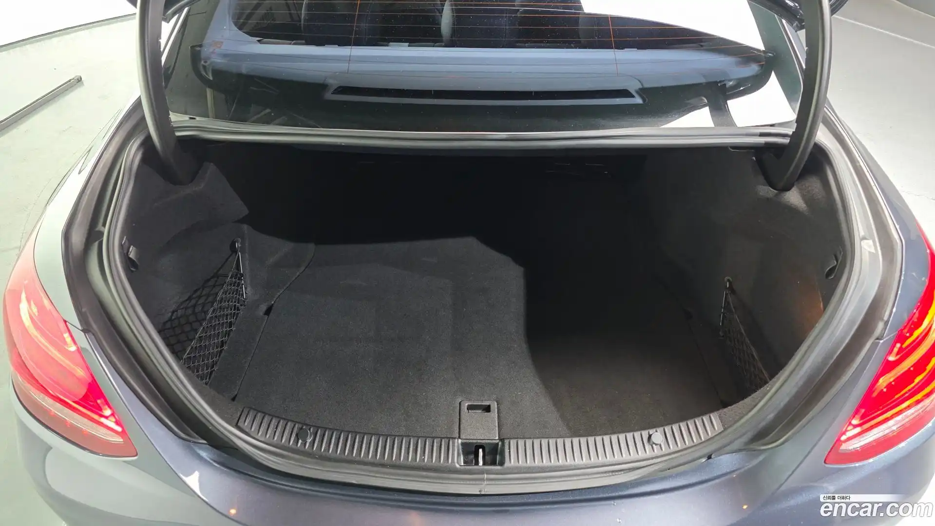 C-Class Mercedes-Benz 2015.8-OPTION-024