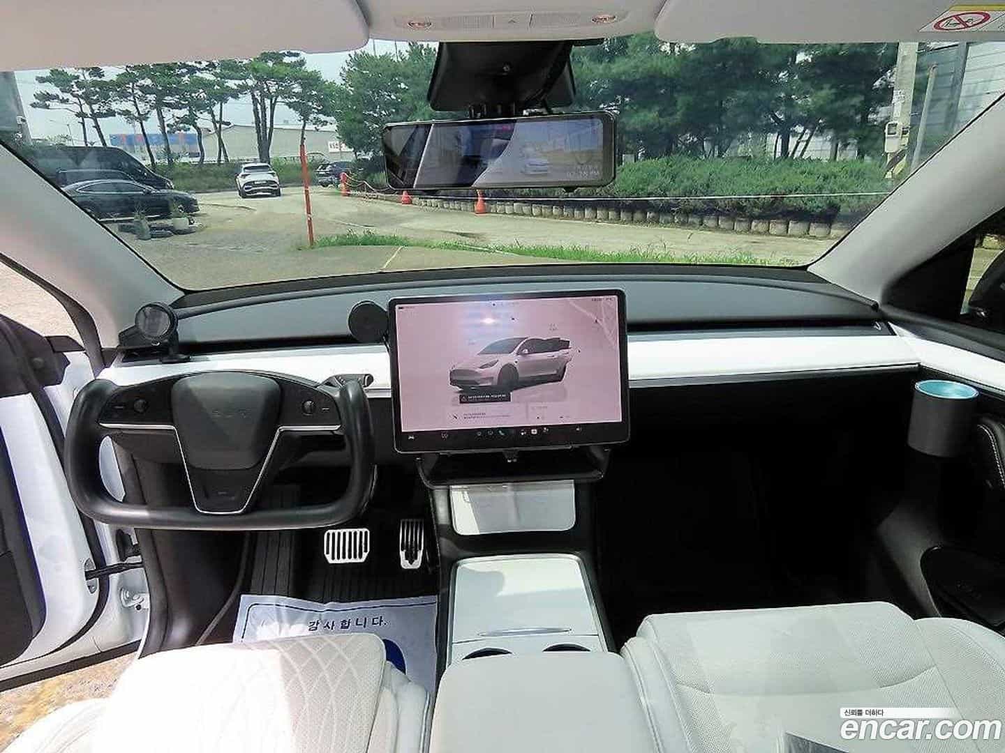 Model Y Tesla 2023.8-OPTION-015