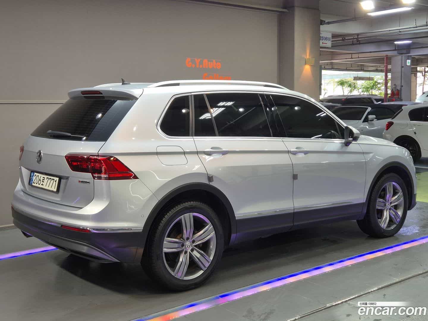 Tiguan Volkswagen 2018.6-OUTER-003