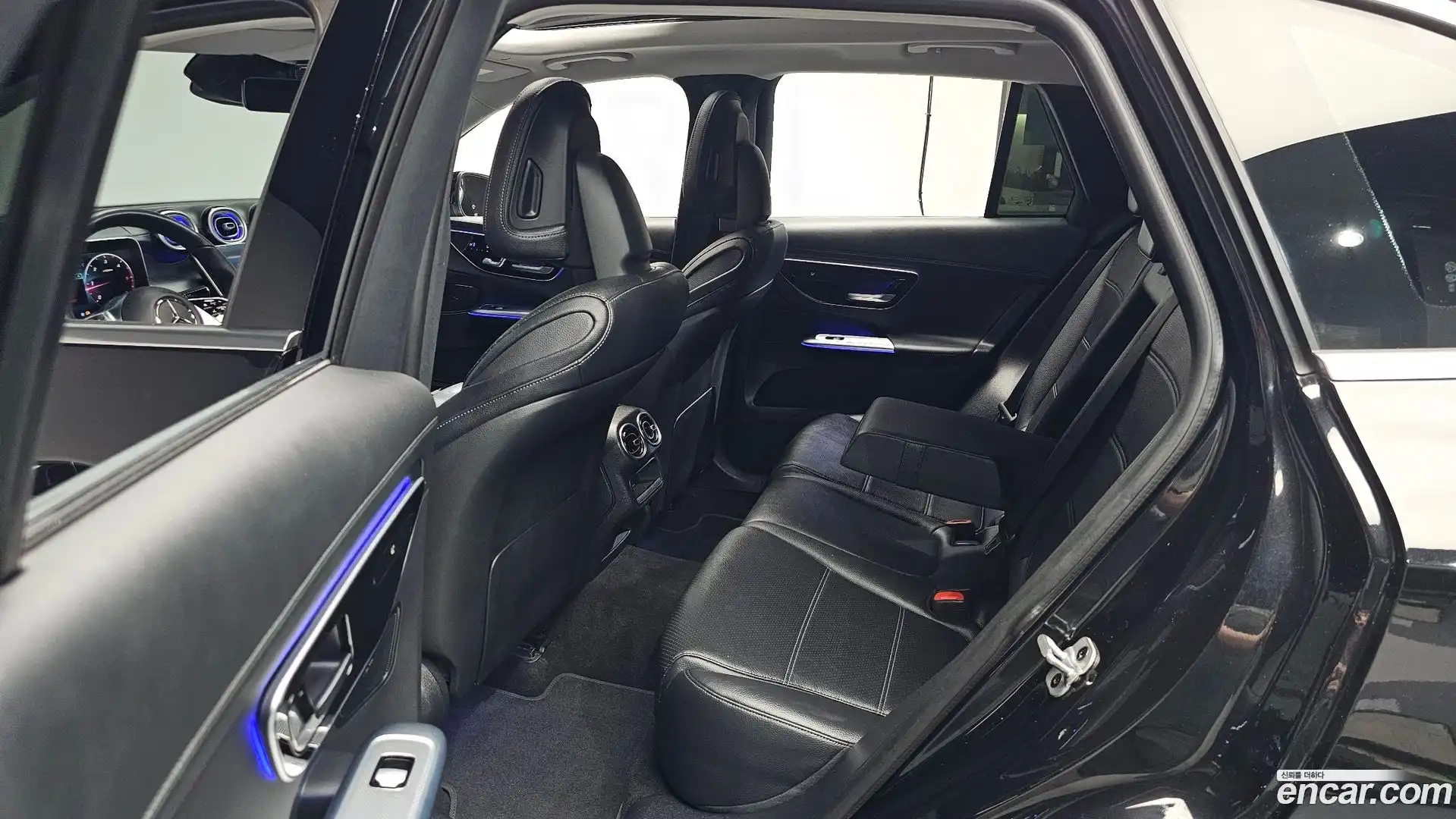 GLC-Class Mercedes-Benz 2023.6-OPTION-016