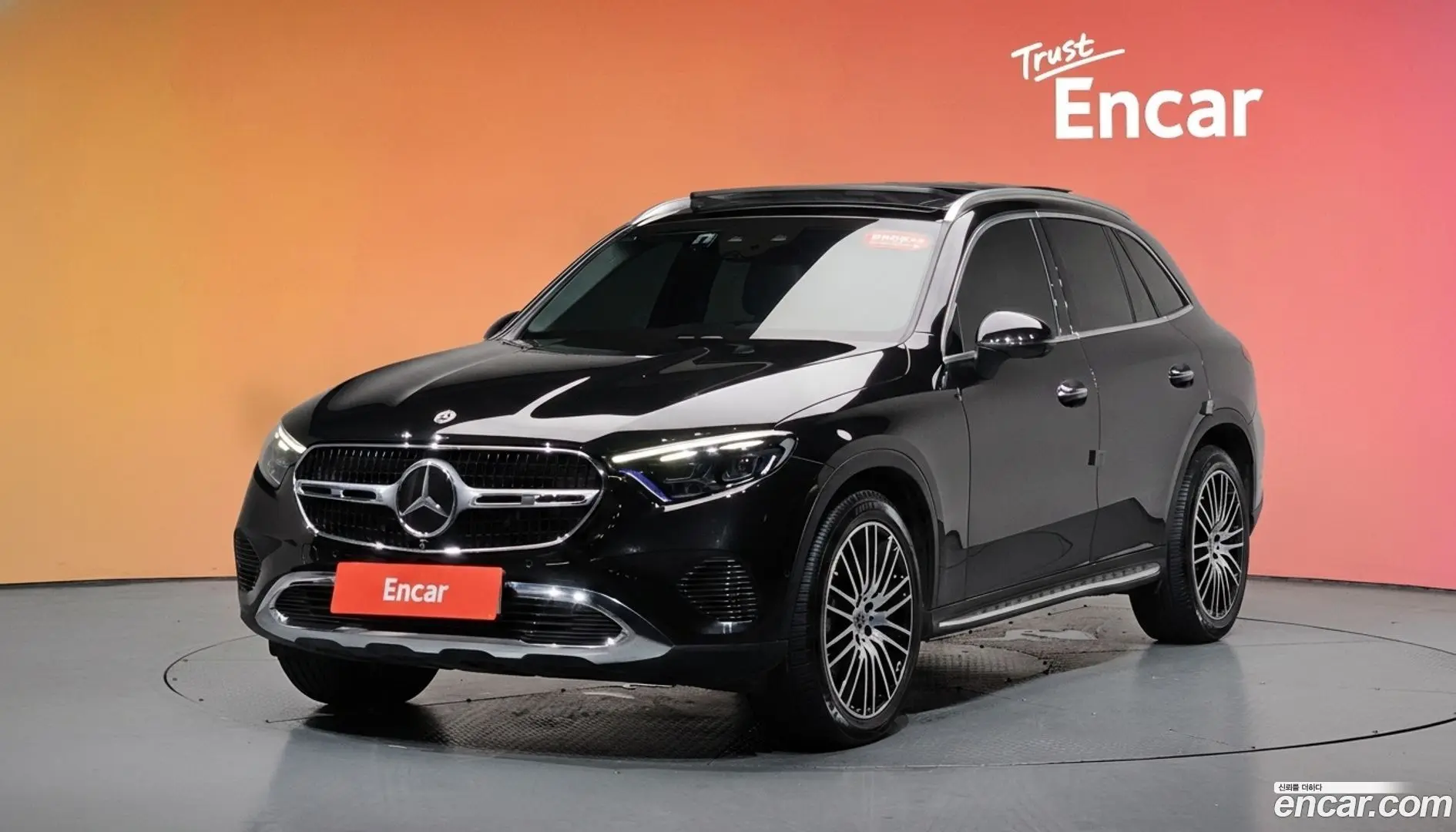 Main__Slider__Photo:GLC-Class Mercedes-Benz 2023.6-0