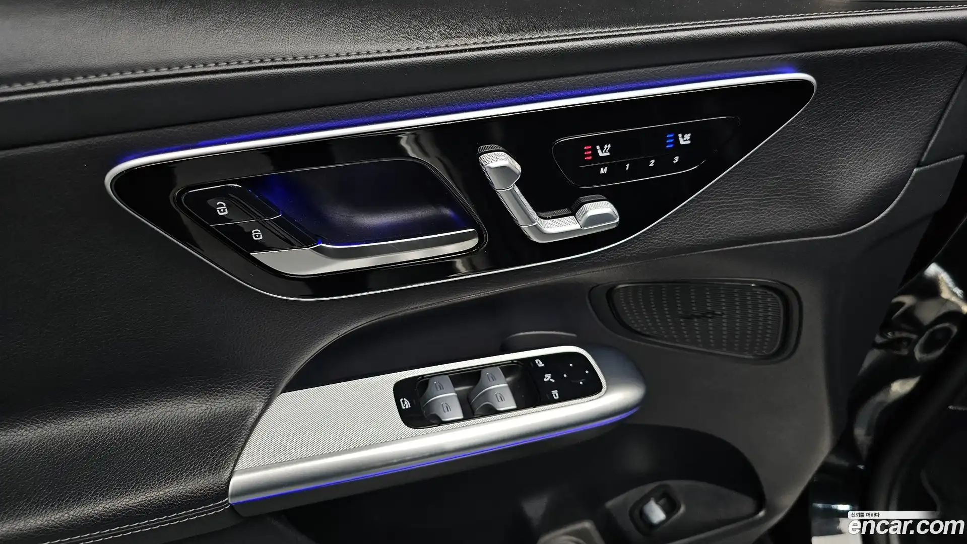 GLC-Class Mercedes-Benz 2023.6-OPTION-050