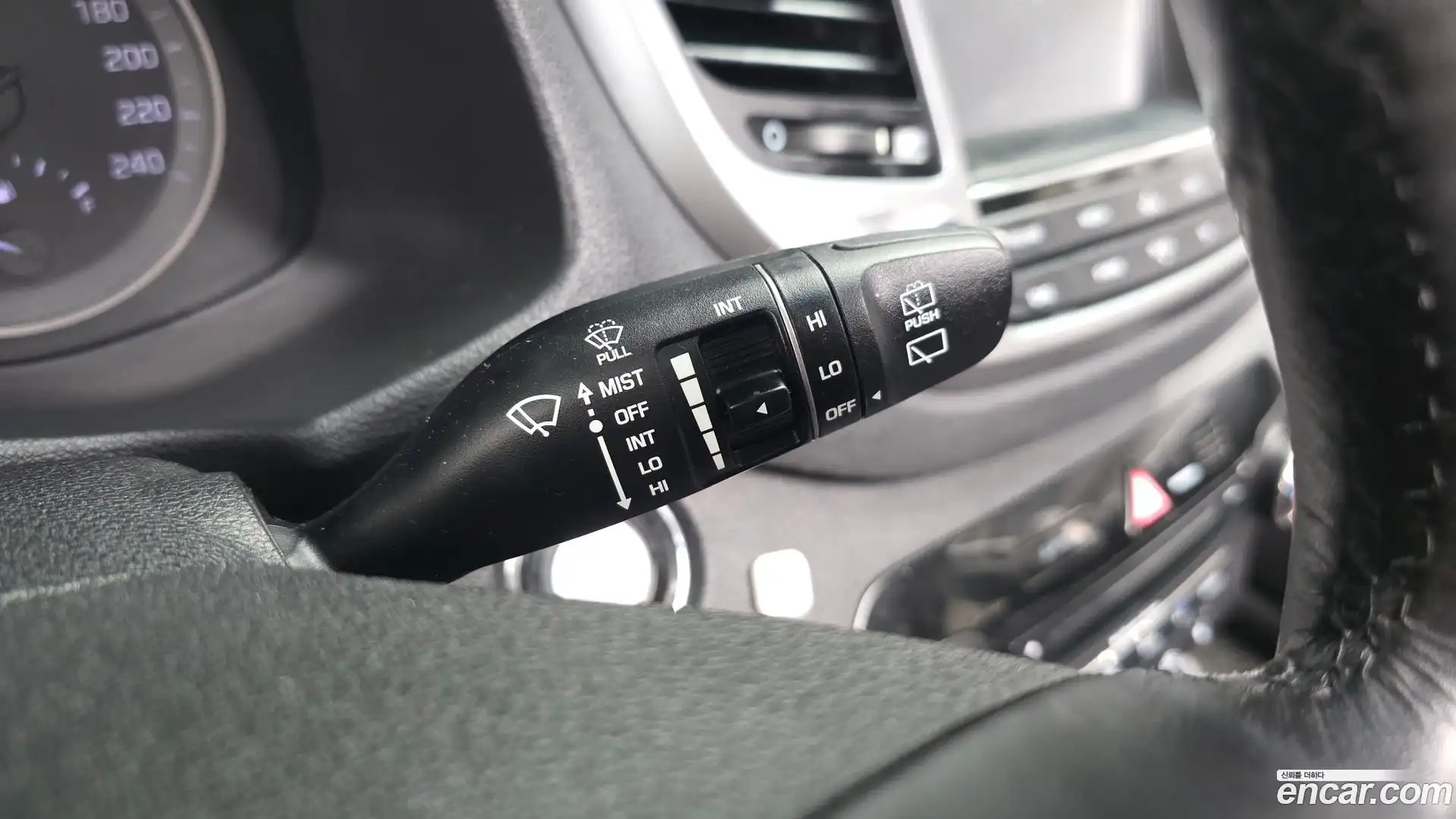 Tucson Hyundai 2015.7-OPTION-023