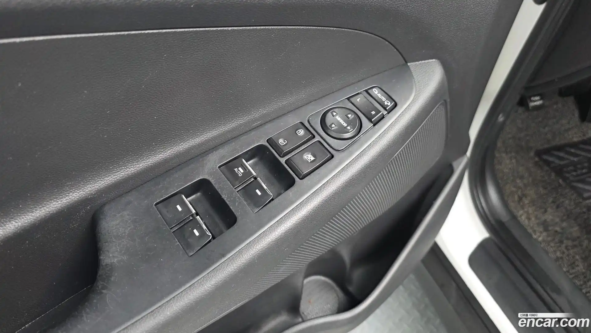 Tucson Hyundai 2015.7-OPTION-041