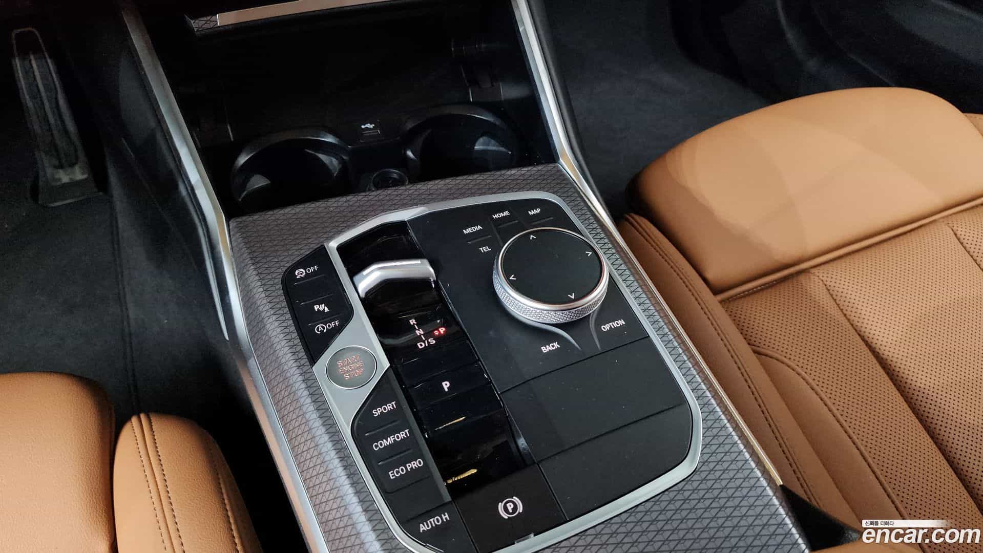 3-Series BMW 2025.4-INNER-009