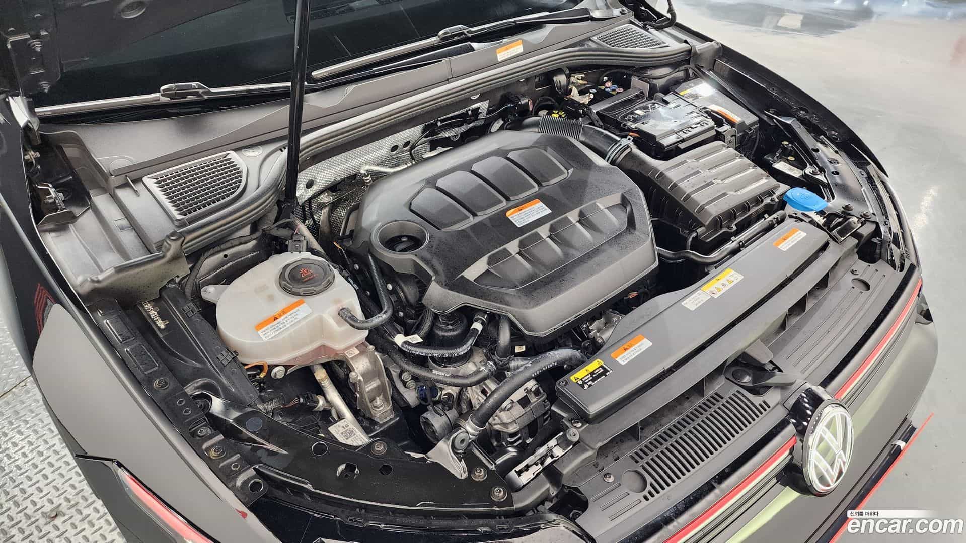 Golf Volkswagen 2025.5-OUTER-006