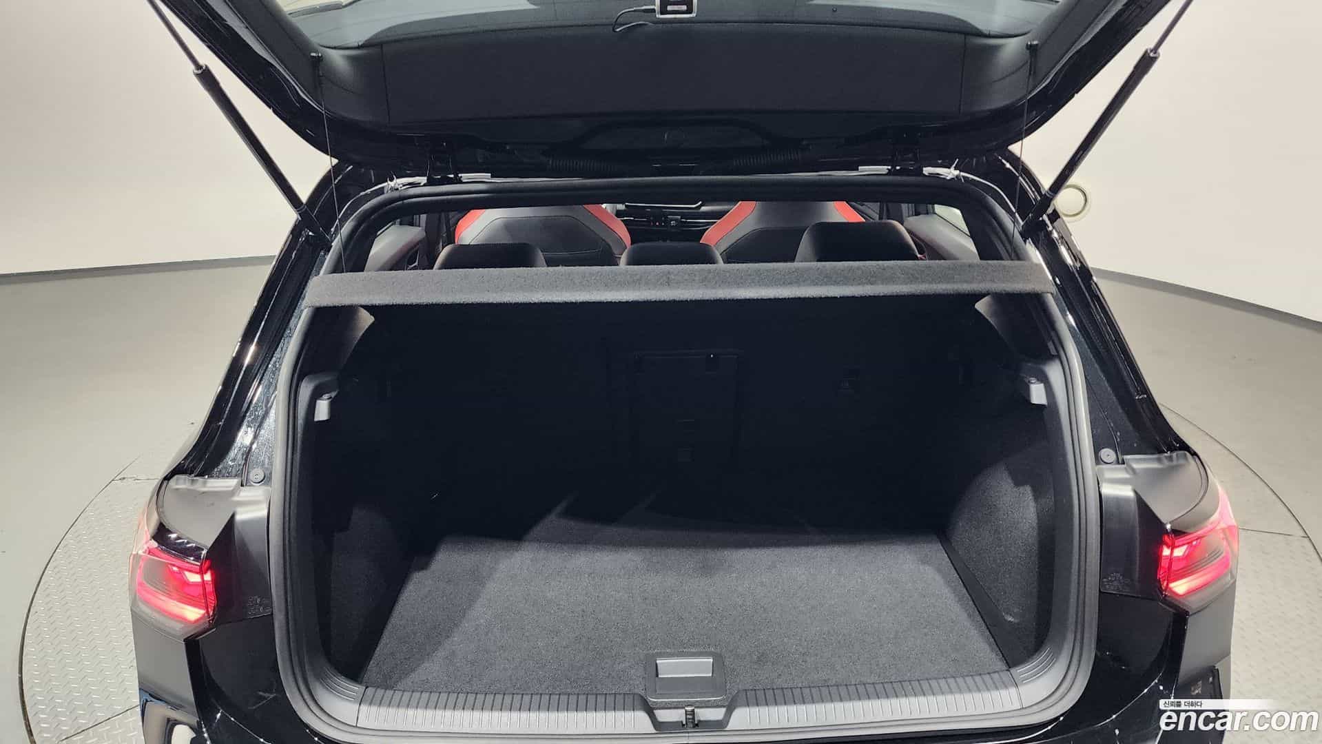 Golf Volkswagen 2025.5-OPTION-023