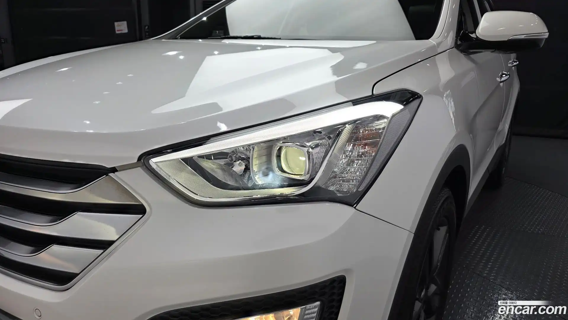 Santafe Hyundai 2014.10-OUTER-032