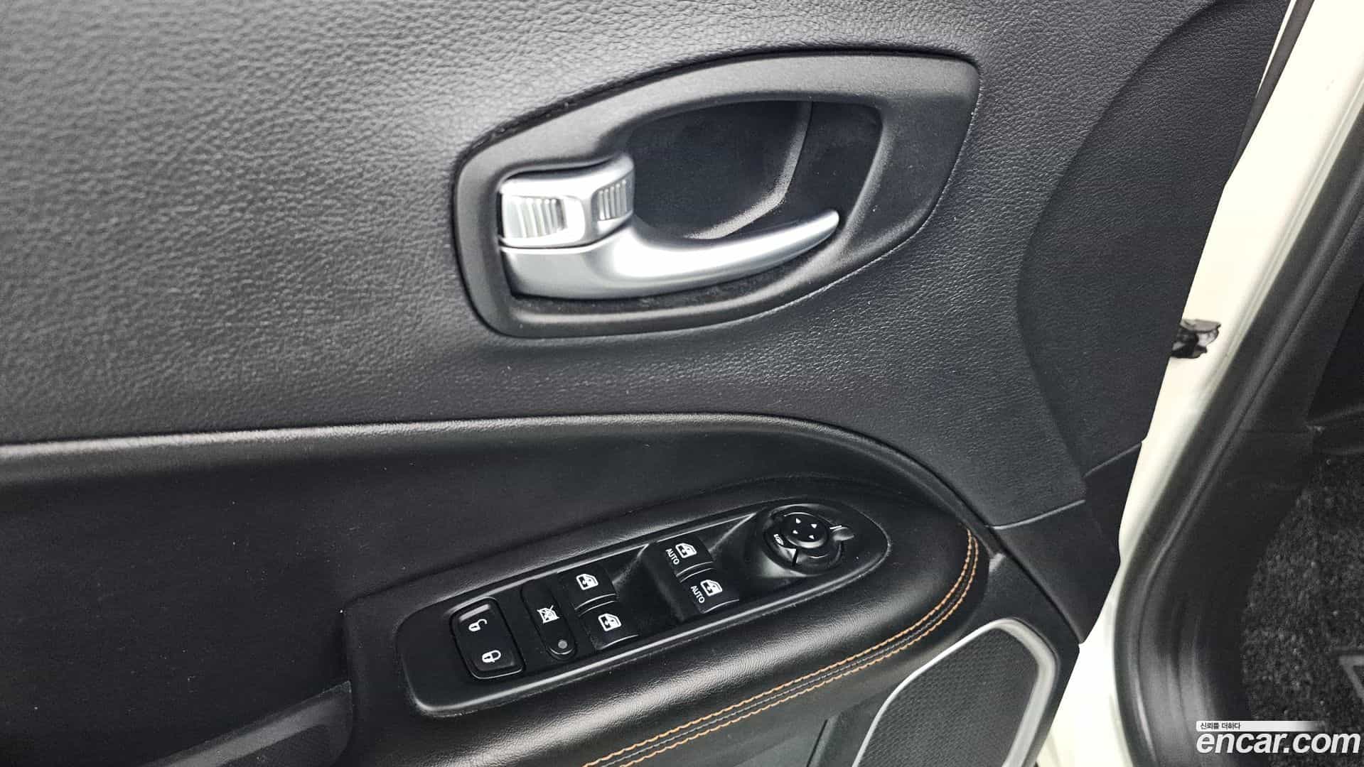 Compass Jeep 2019.8-OPTION-047