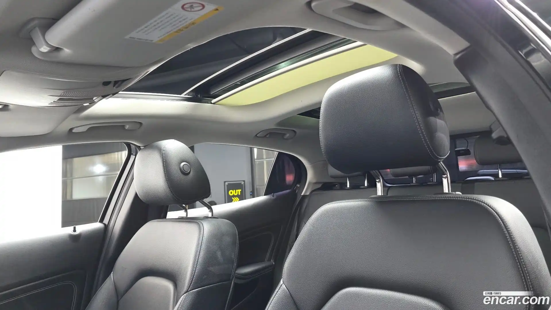 GLA-Class Mercedes-Benz 2019.7-OPTION-021
