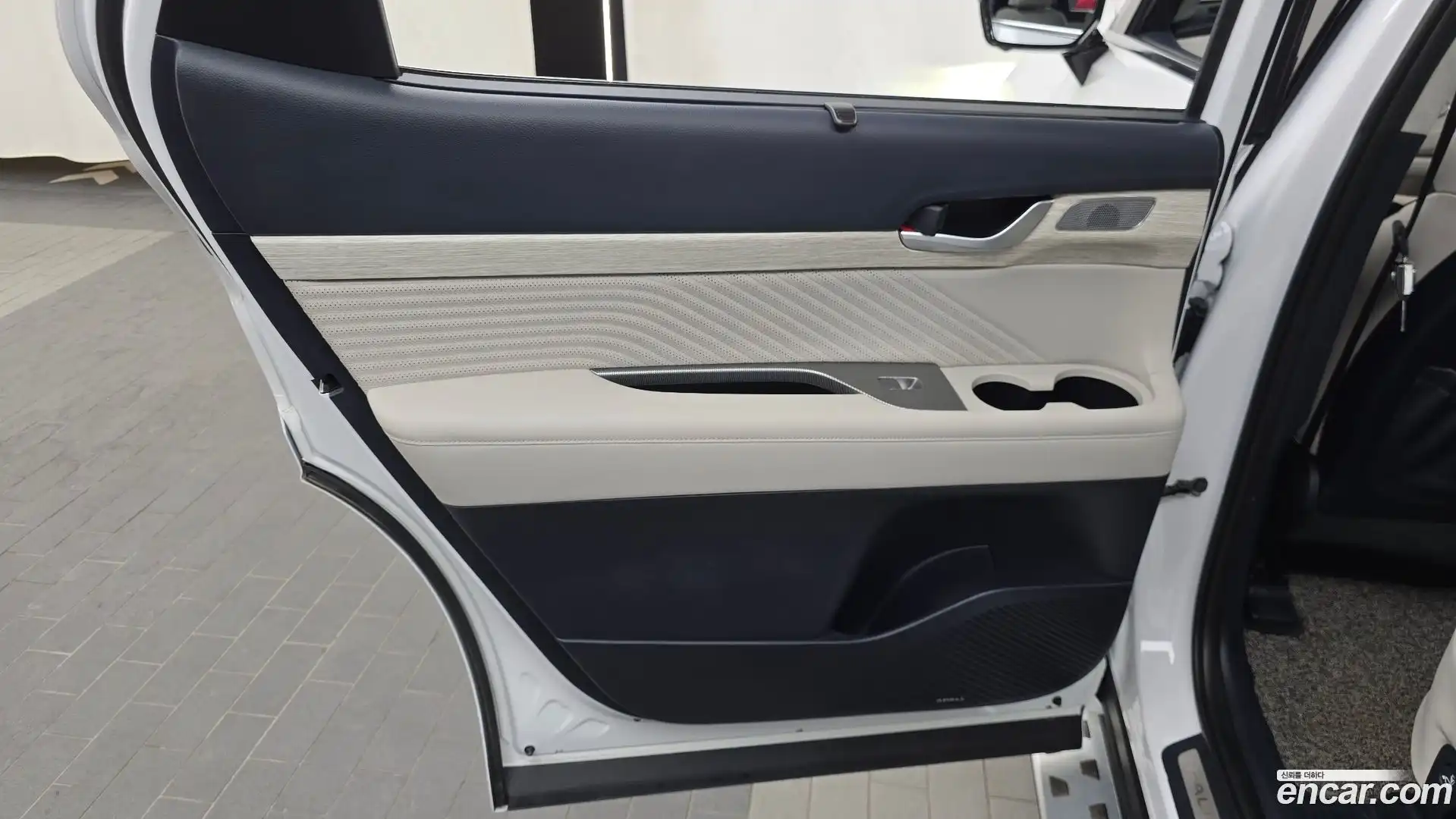 Palisade Hyundai 2023.2-INNER-035