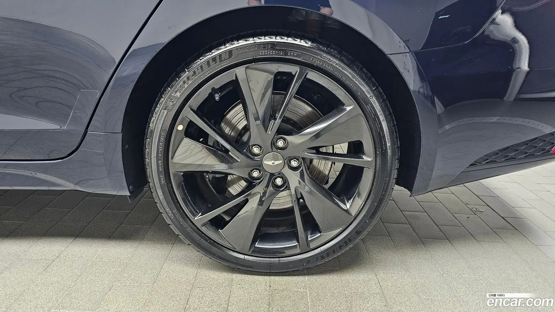 G70 Genesis 2022.10-OUTER-031