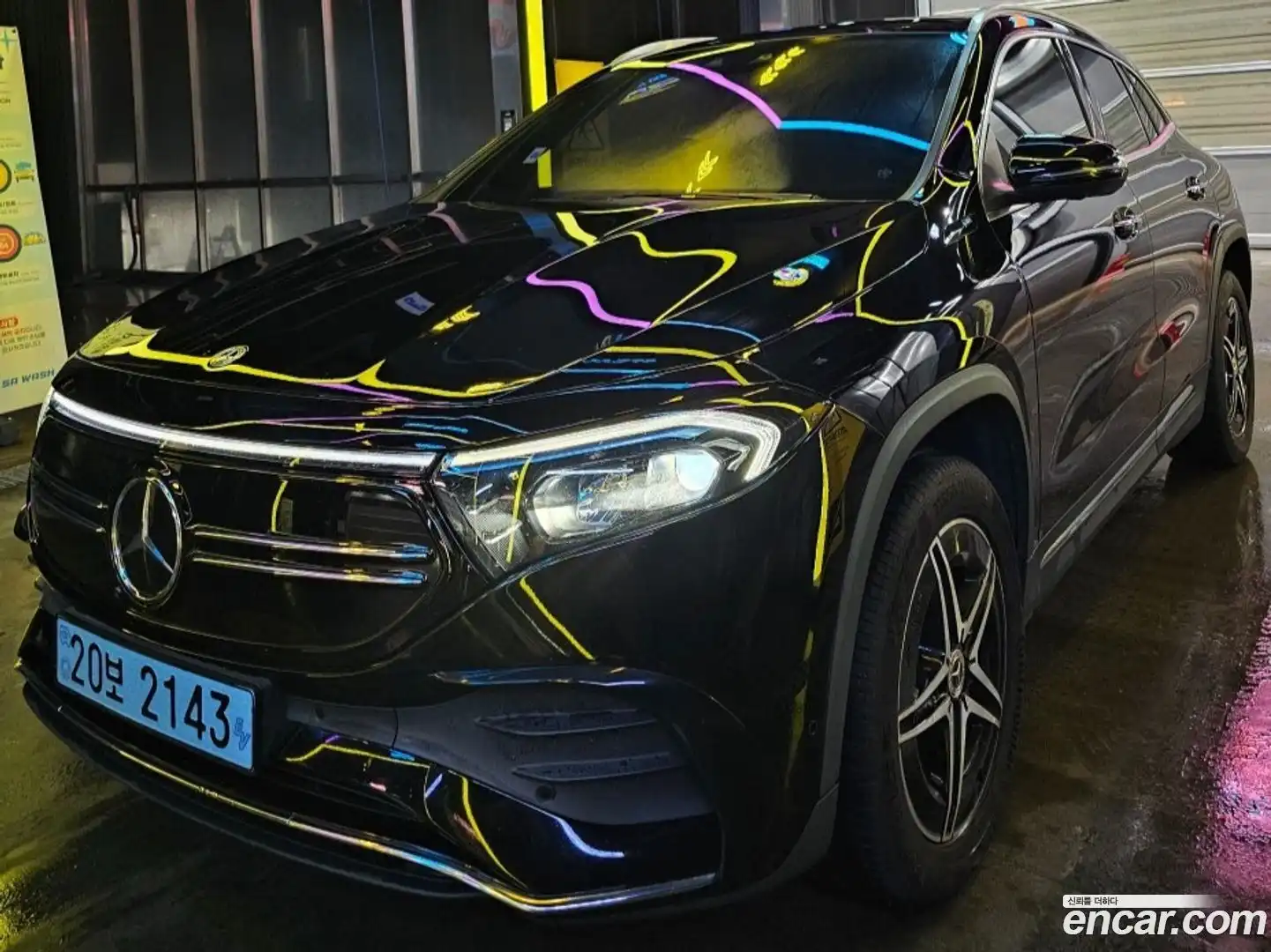EQA Mercedes-Benz 2021.6-OUTER-001