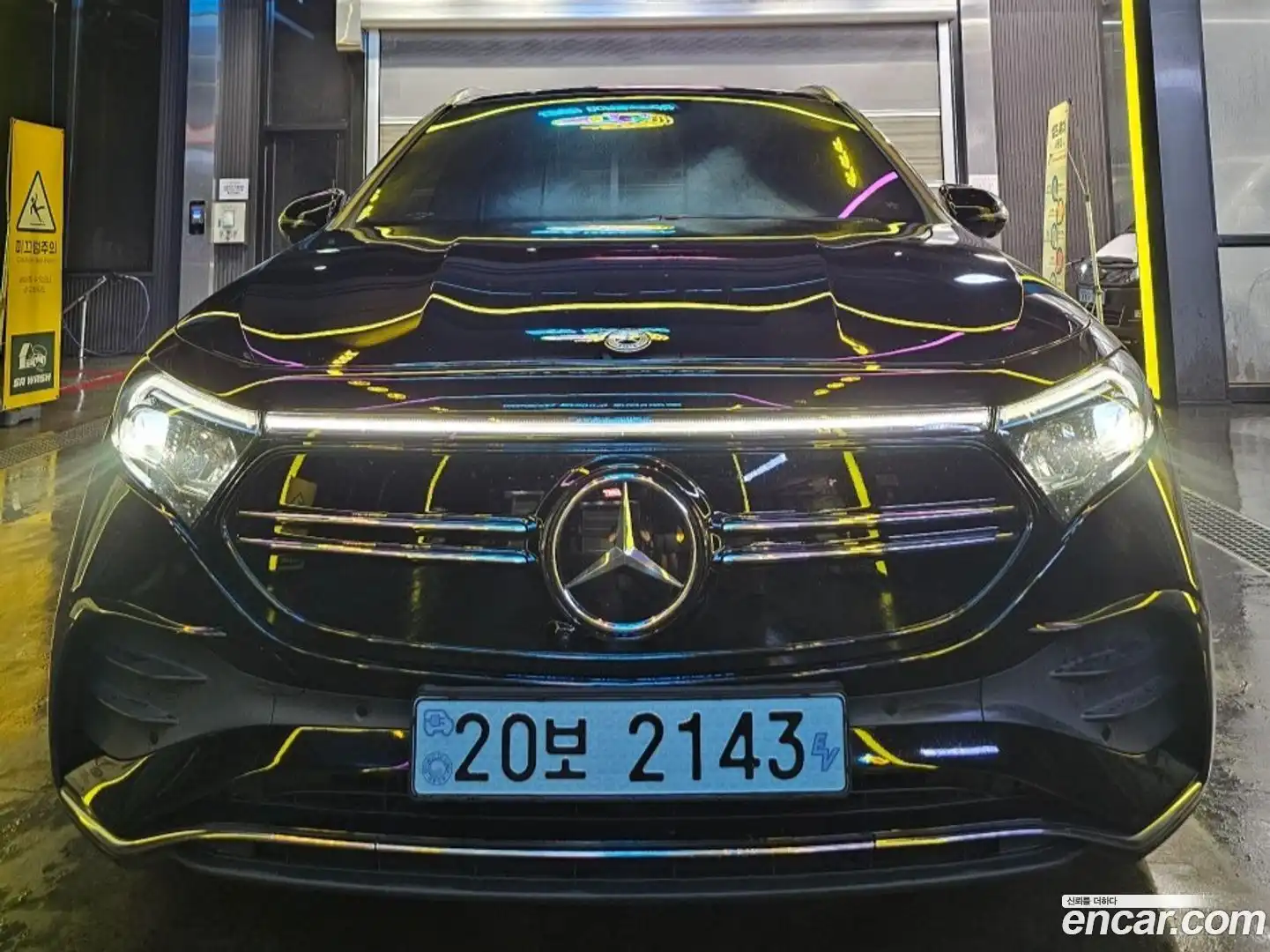 EQA Mercedes-Benz 2021.6-OUTER-003