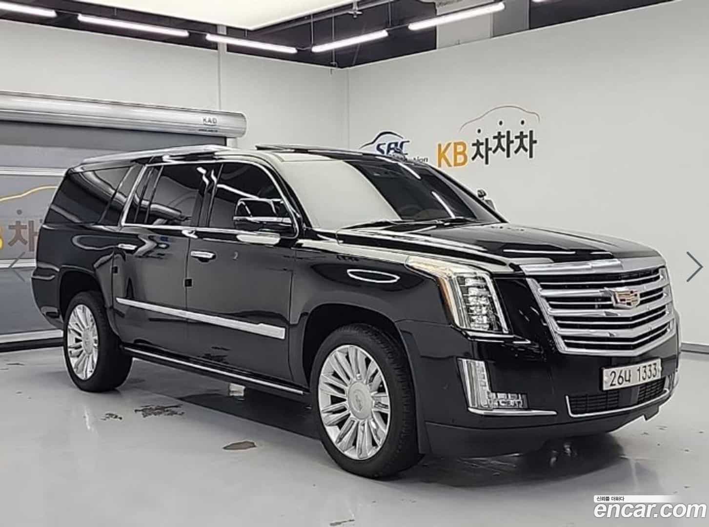 Escalade Cadillac 2018.7-OUTER-004