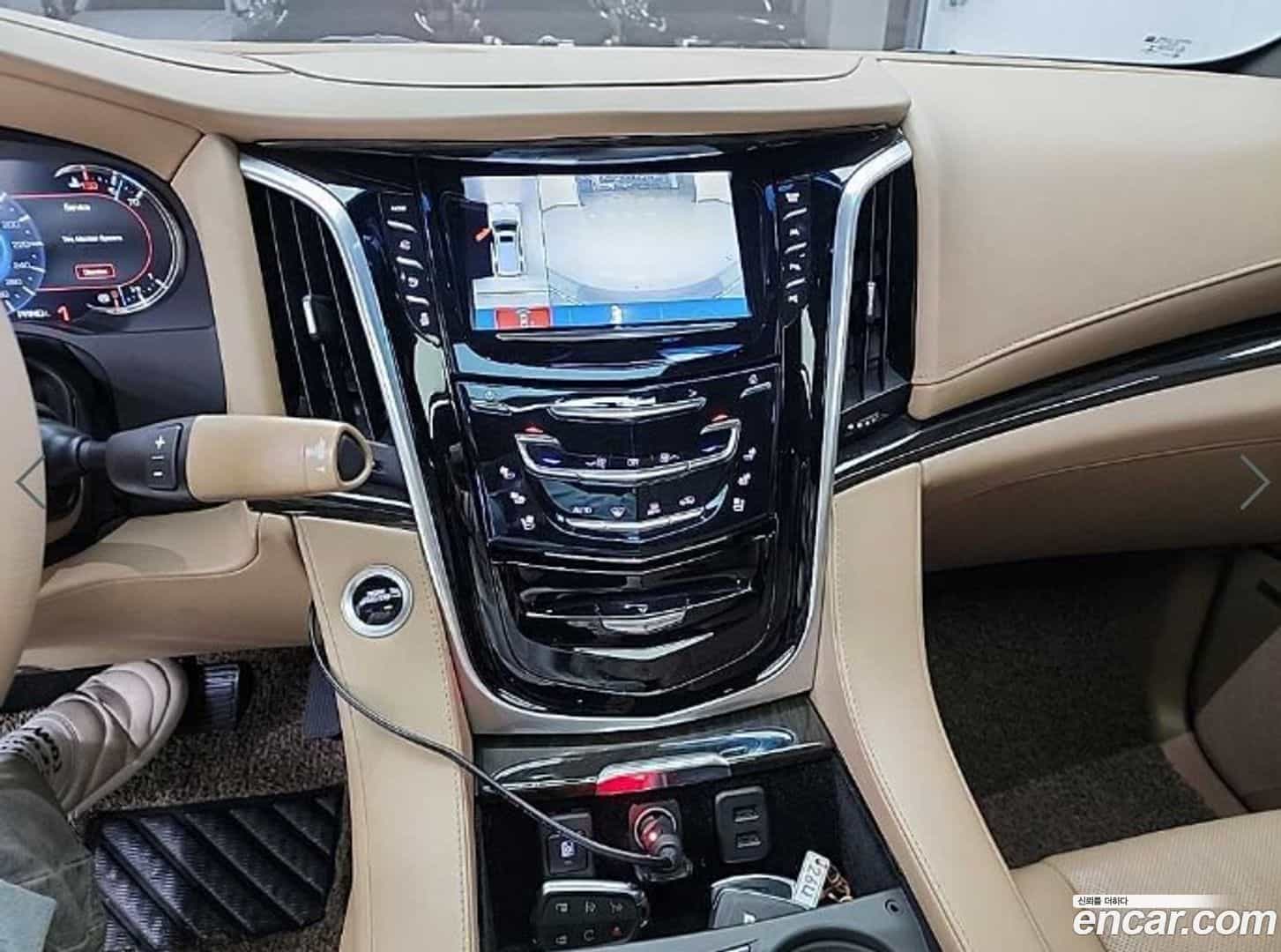 Escalade Cadillac 2018.7-INNER-010