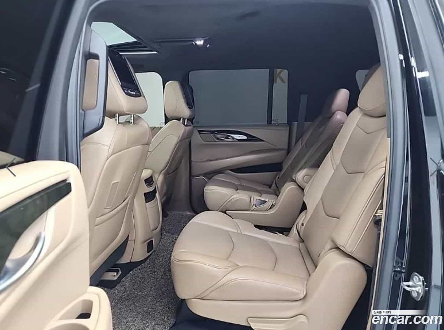 Escalade Cadillac 2018.7-OPTION-016