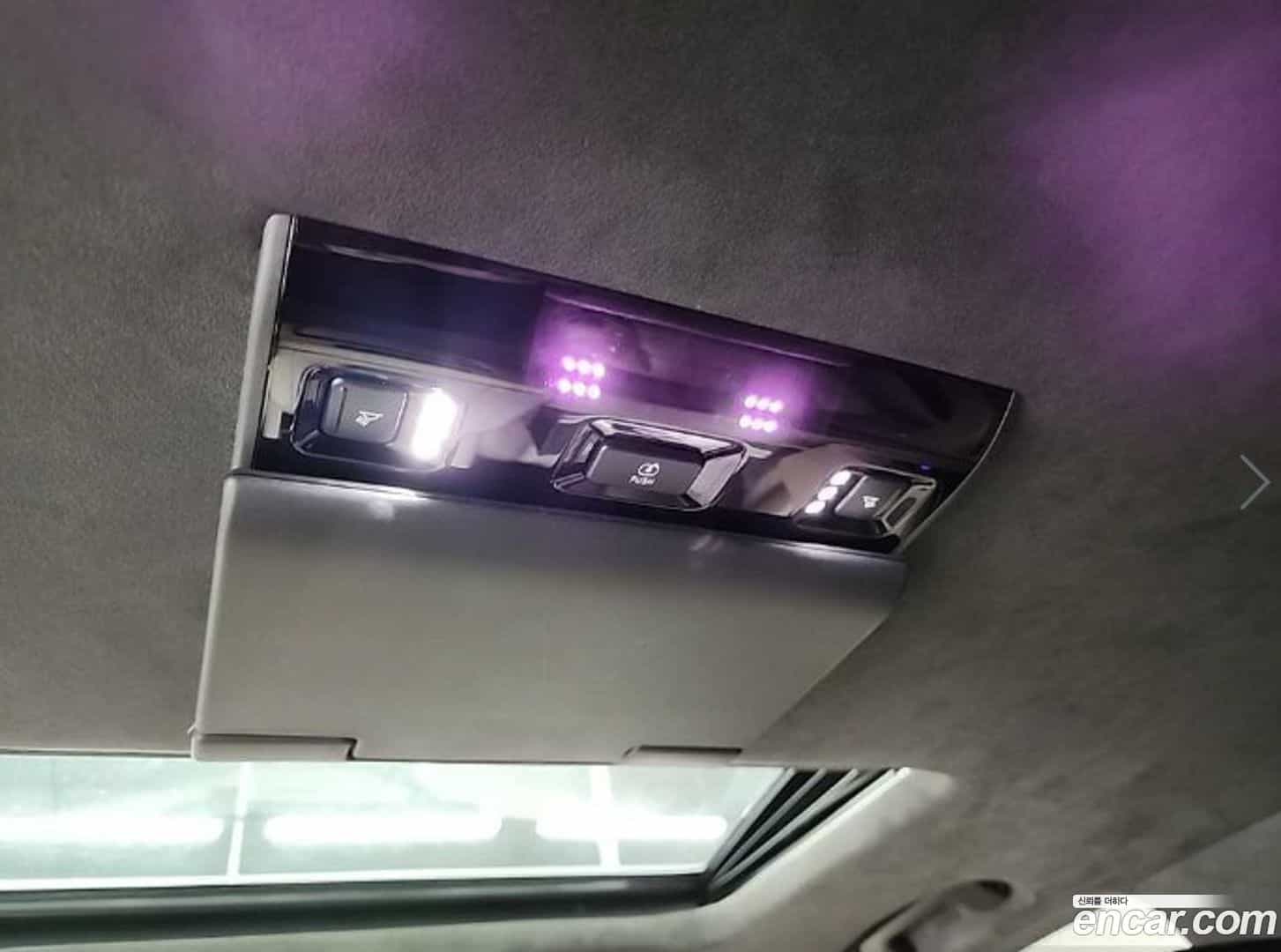 Escalade Cadillac 2018.7-OPTION-018